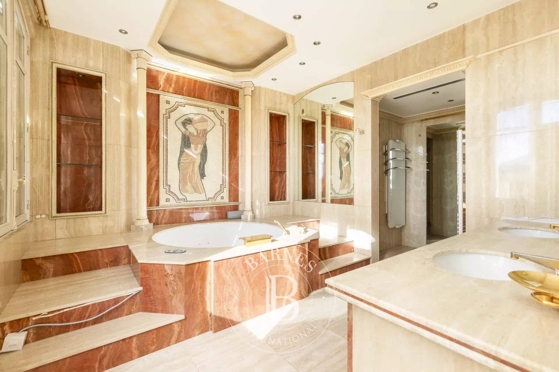 Konak Neuilly-sur-Seine - picture 13