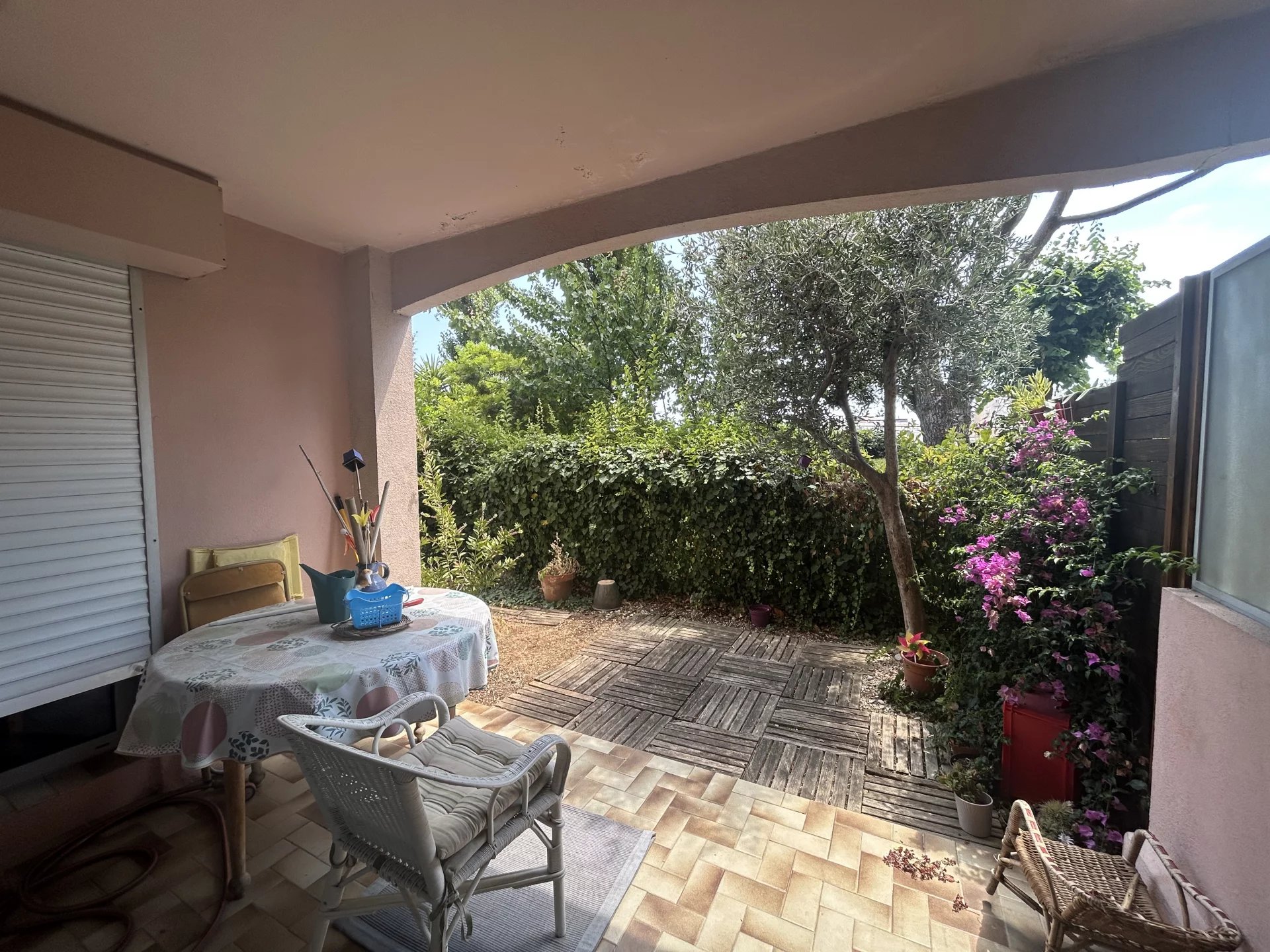 3P 71M2 + GARAGE -  RDJ / BAS CIMIEZ