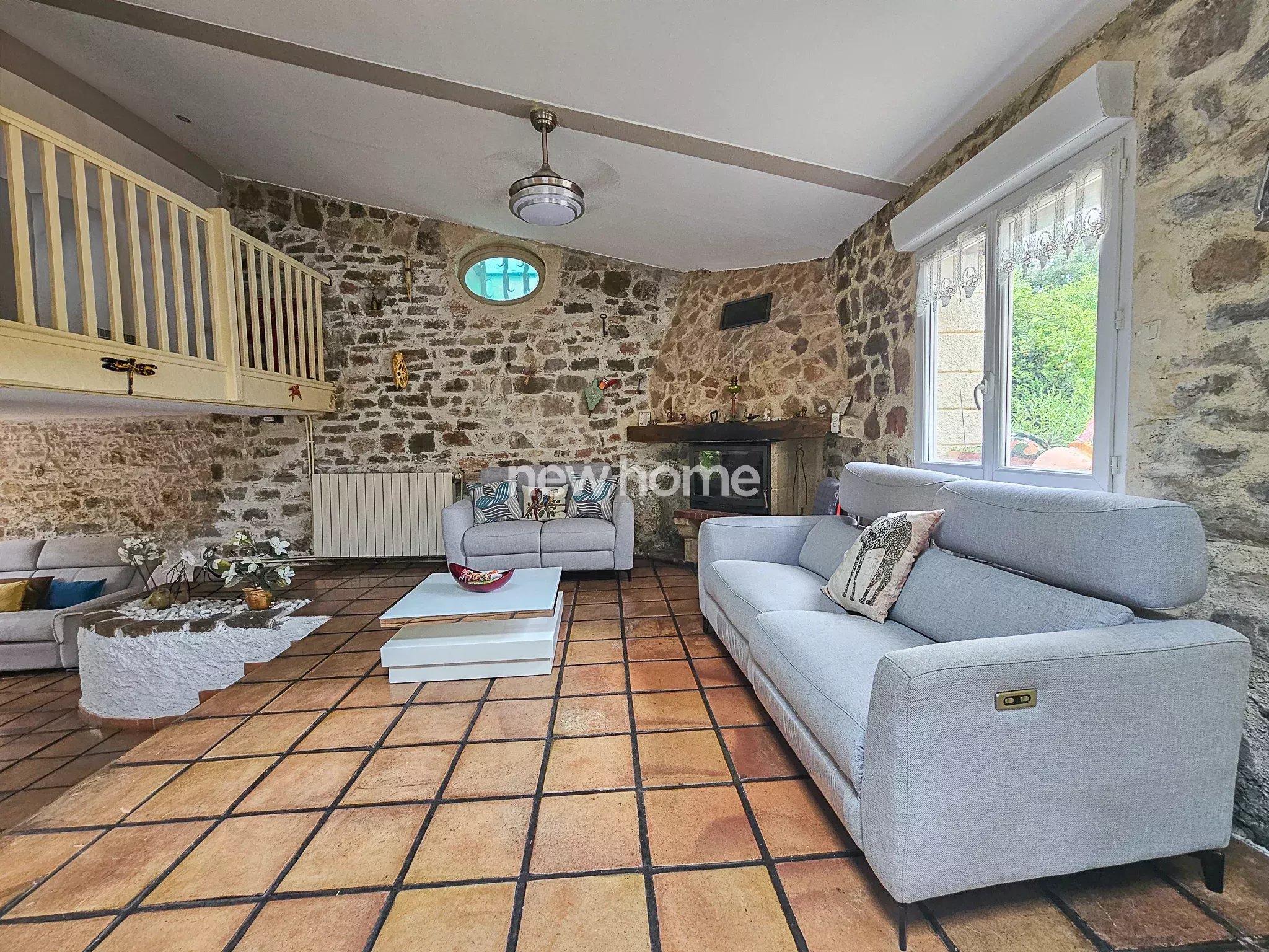 Charme authentique entre Lorgues et Draguignan : bastidon rénové avec jardin arboré et piscine