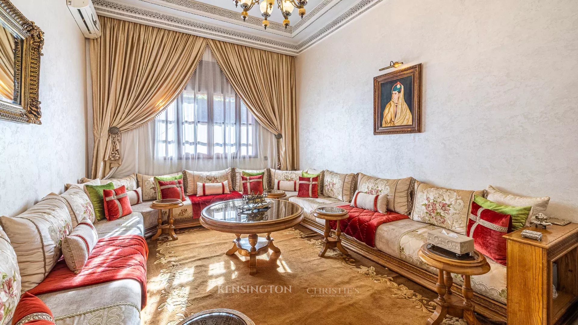 6 Bedroom Villa/Townhouse's Image 13