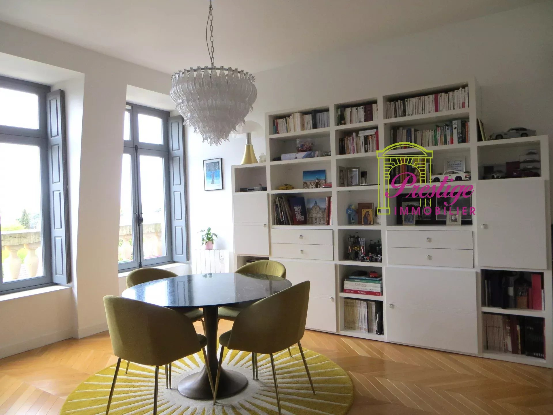 Agence immobilière de 