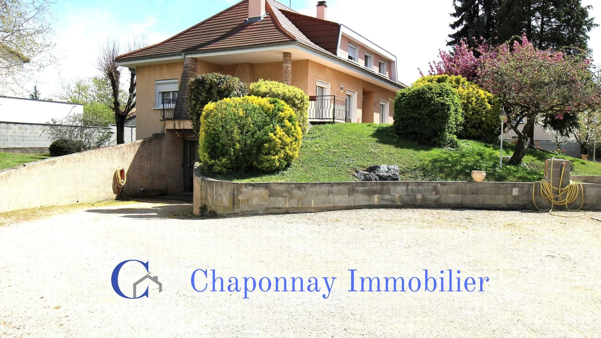 Agence immobilière de 