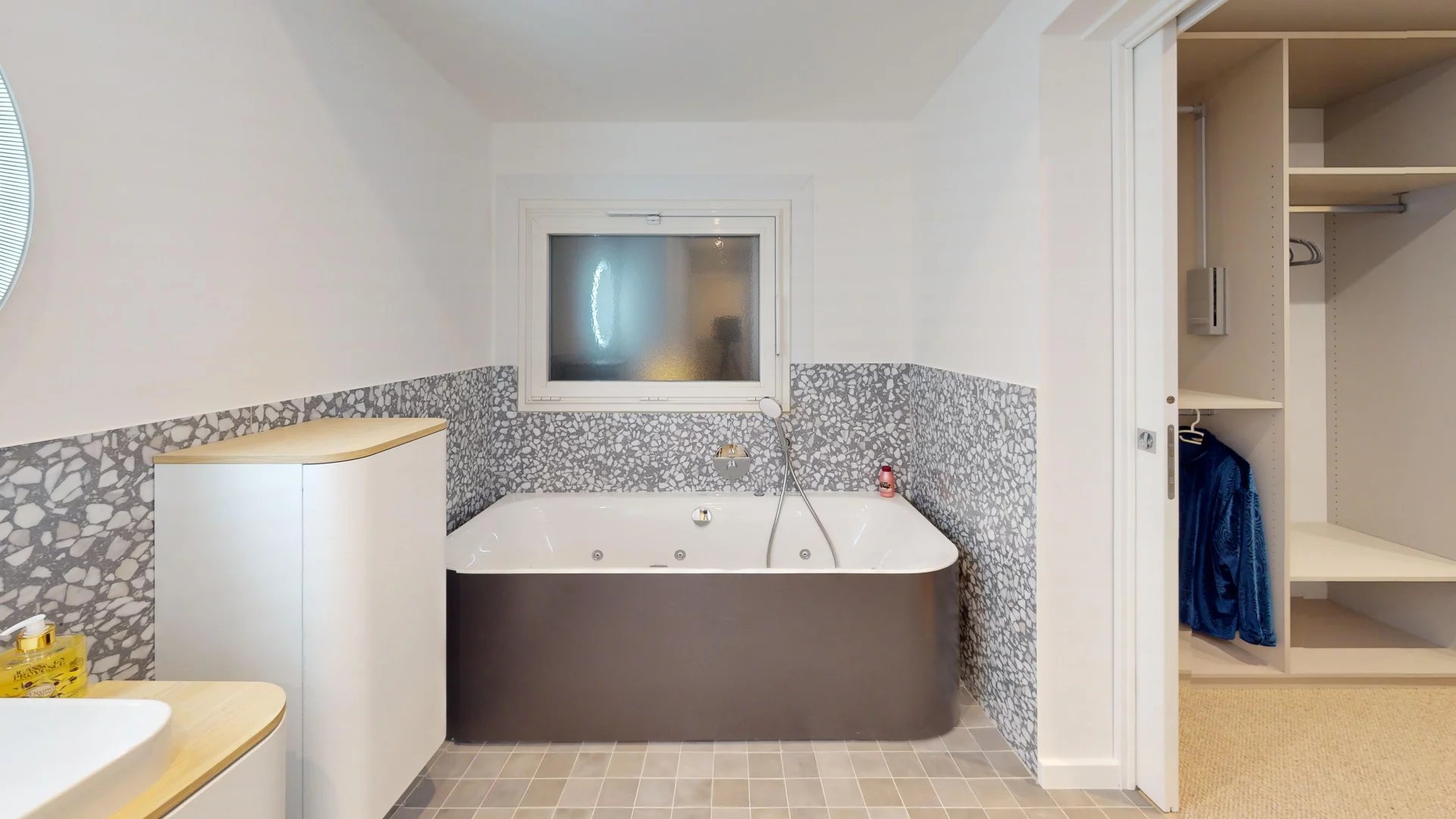 Villa d’exception 330 m² avec vue panoramique – Vétraz-Monthoux – Terrain 4 954 m²