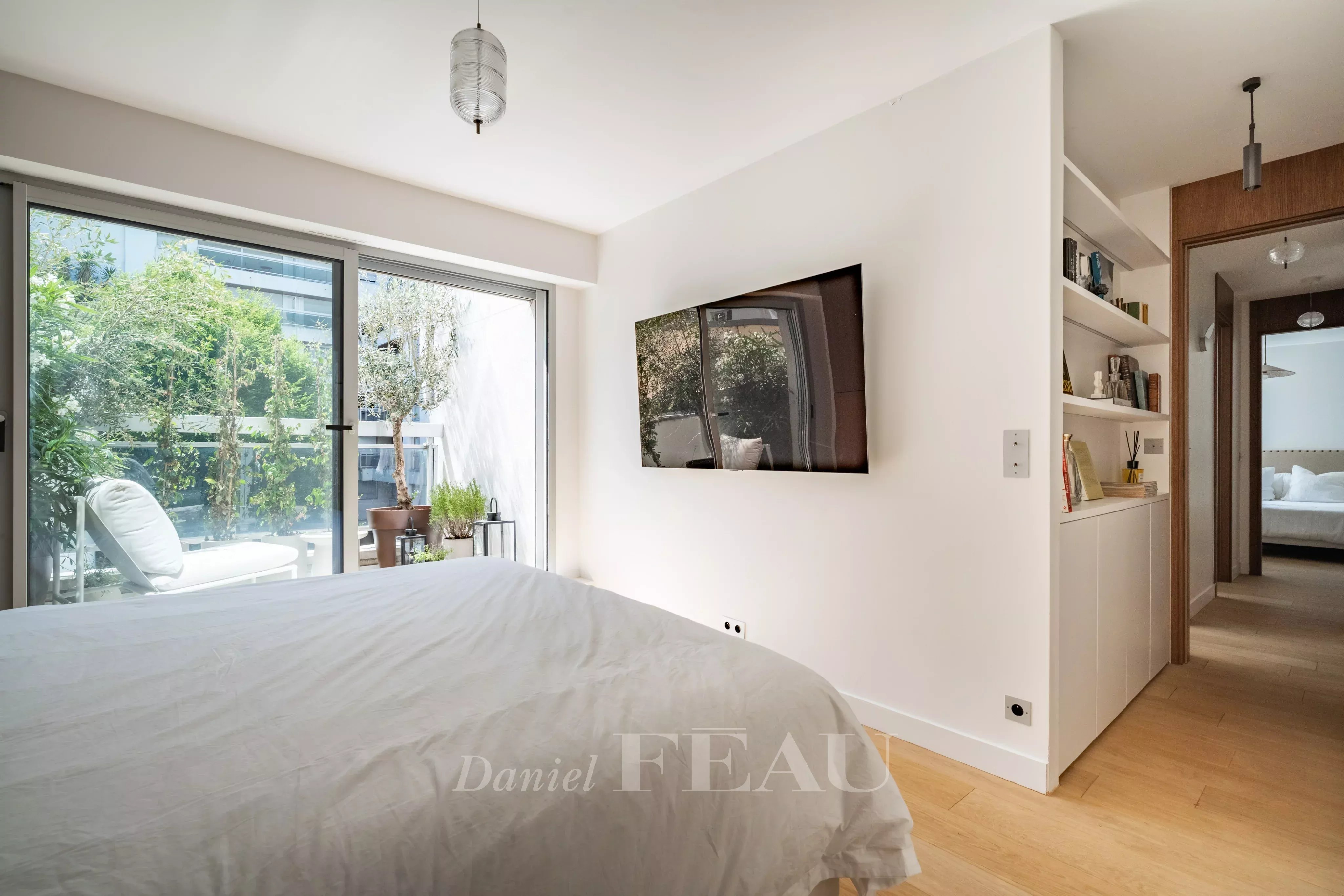 Sale Apartment Paris 7th