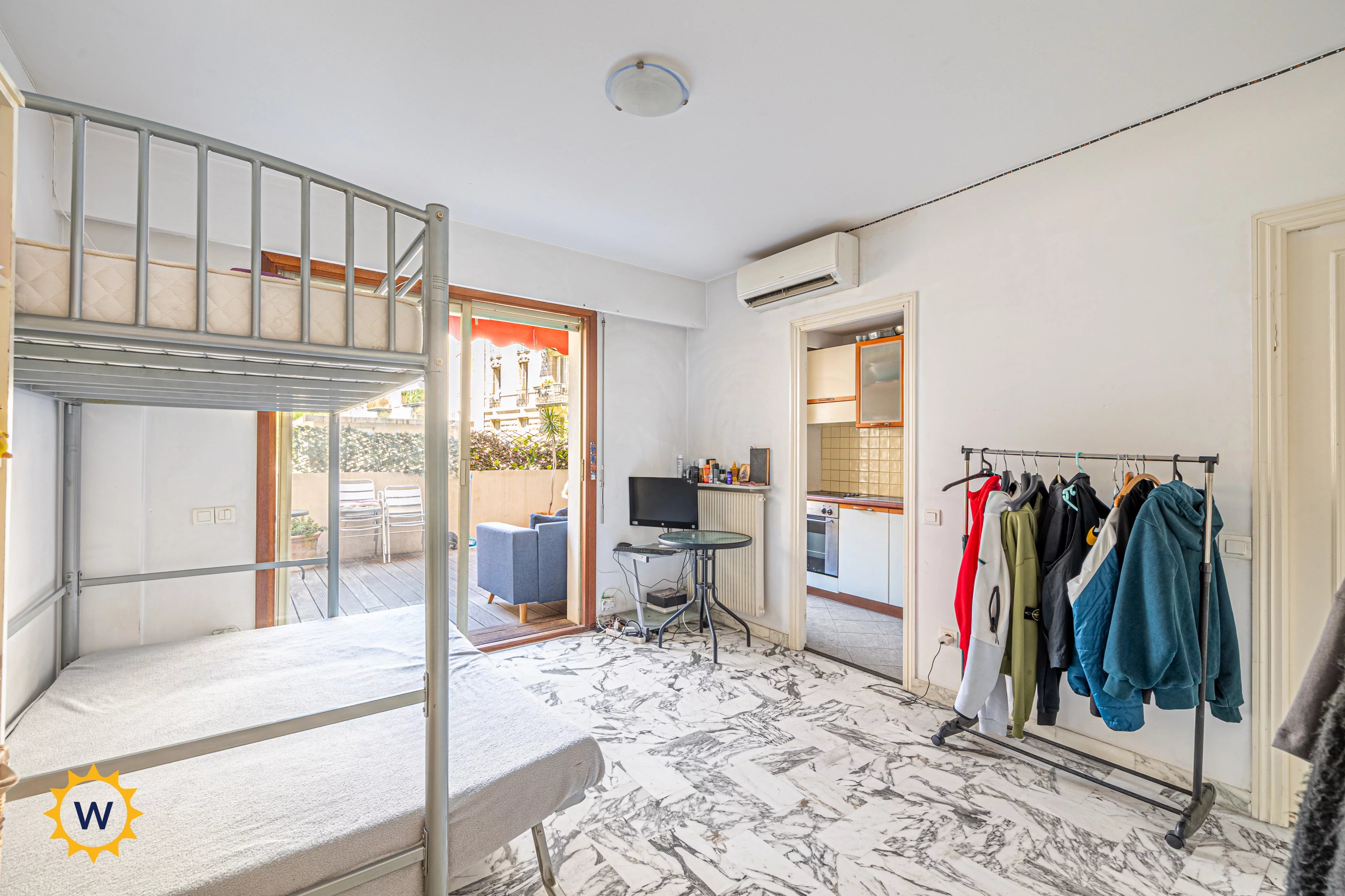 NICE CENTRE / ANDRIOLI - STudio de 26 m2 avec terrasse de 20 m2 - A 2 pas de la promenade des anglais, commerces et tramway ! — photo 4