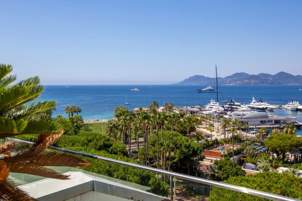 Exceptional duplex with private pool – Cannes Palm Beach — photo 6