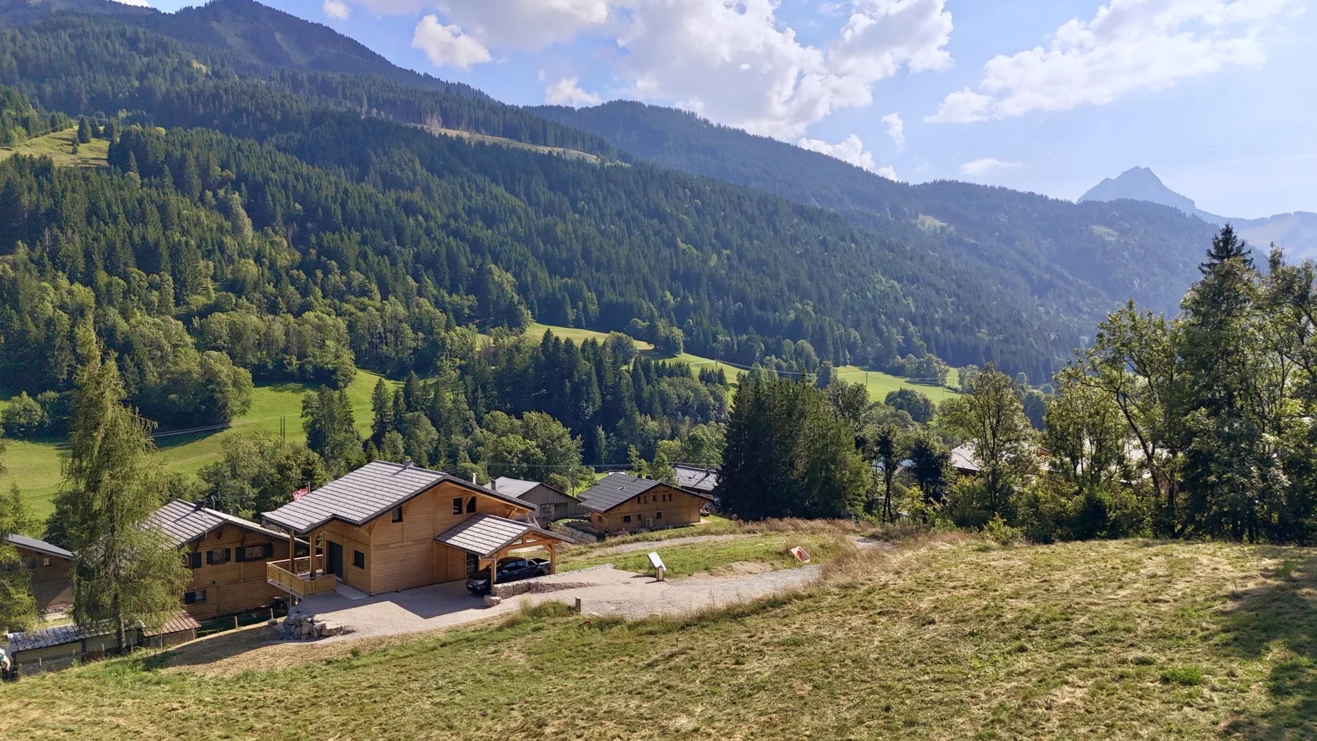 Building plot in Abondance, south-facing with unobstructed mountain views