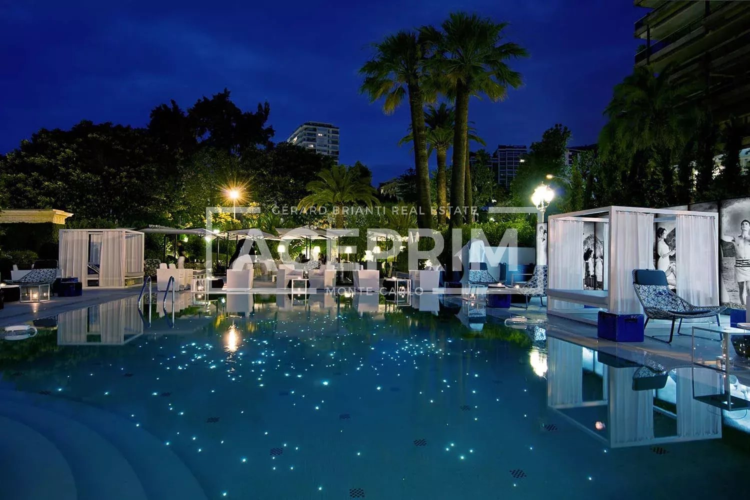 Exceptionnel 6/7 pièces vue mer et Casino - Carré Or