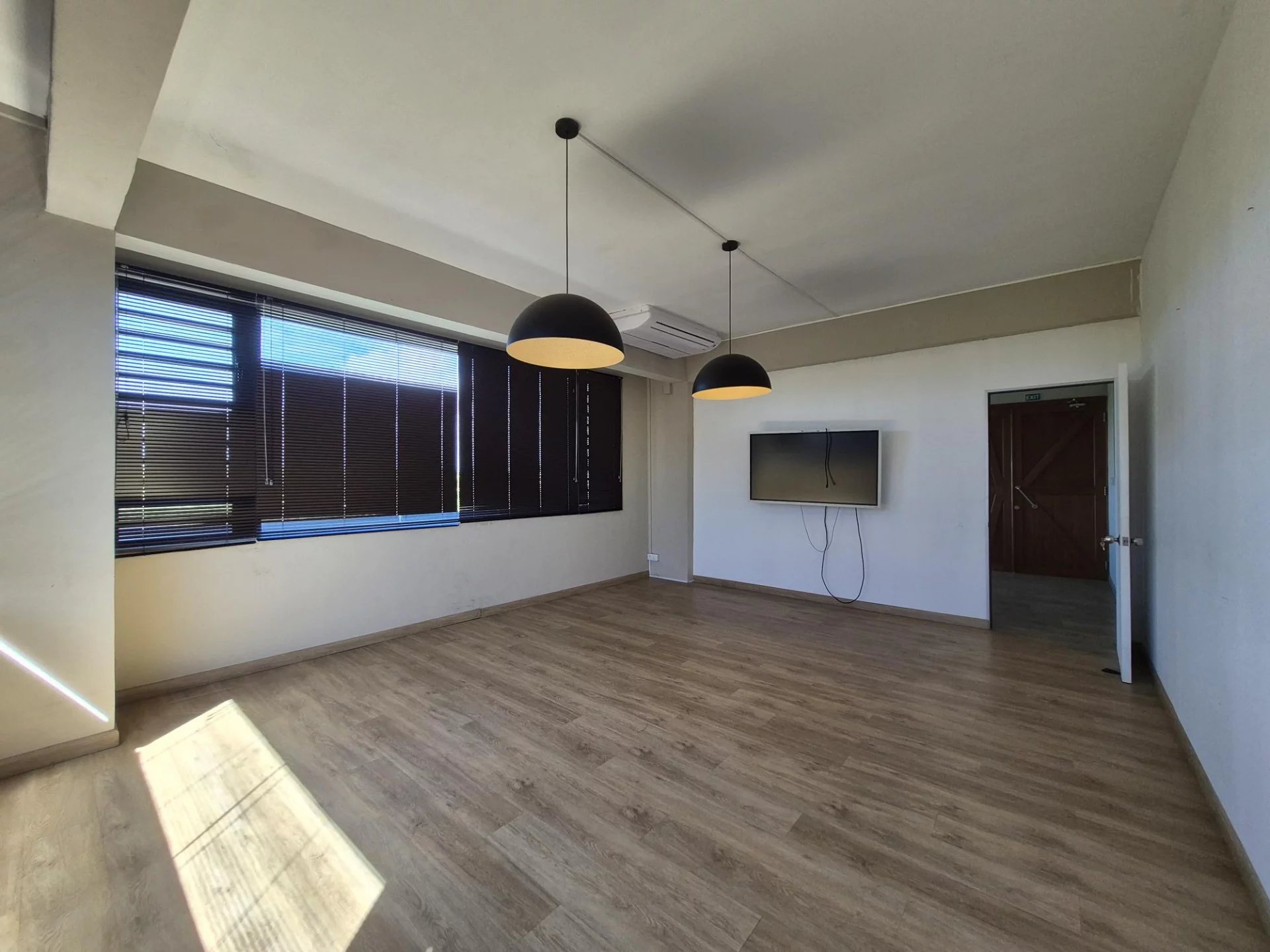 Ofis Grand Baie - picture 11