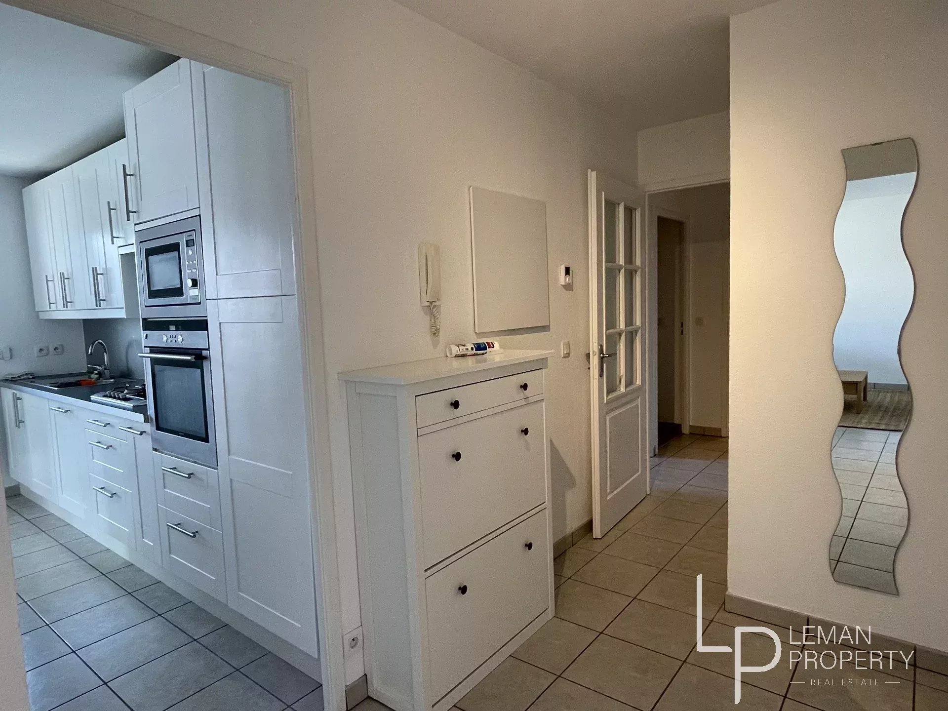  de  m2 comprenant  pièces