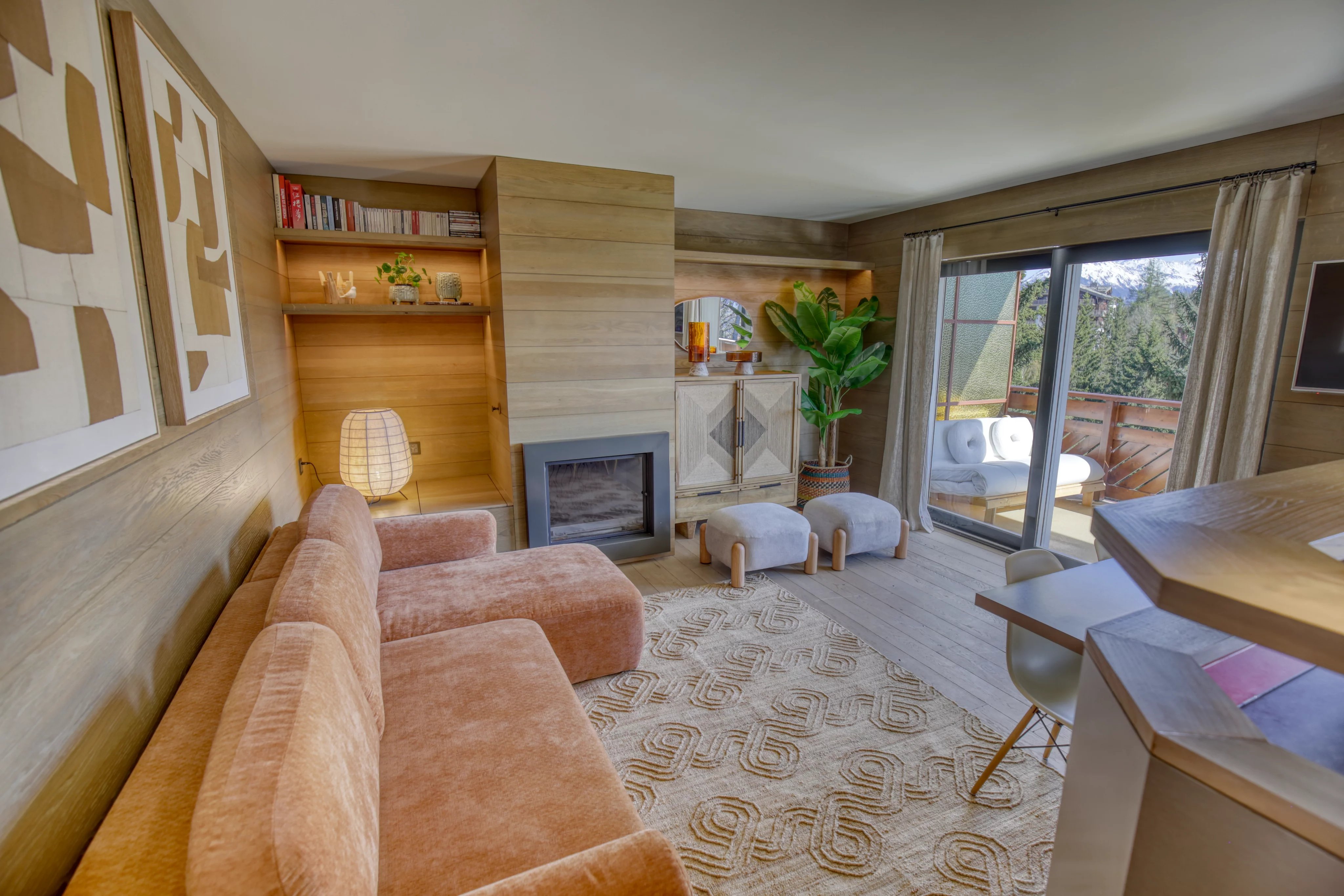 2,5 pièces de standing - rénové et grand balcon, à Crans !