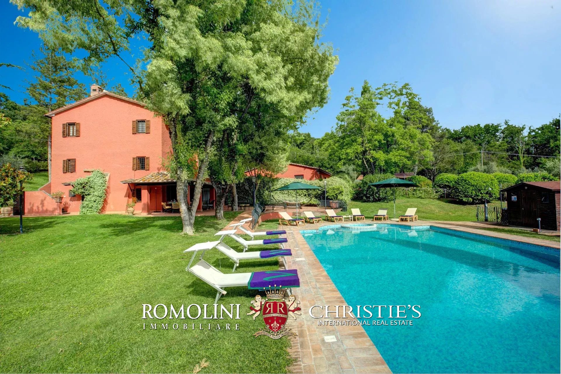 5 Bedroom Villa/Townhouse's Image 11