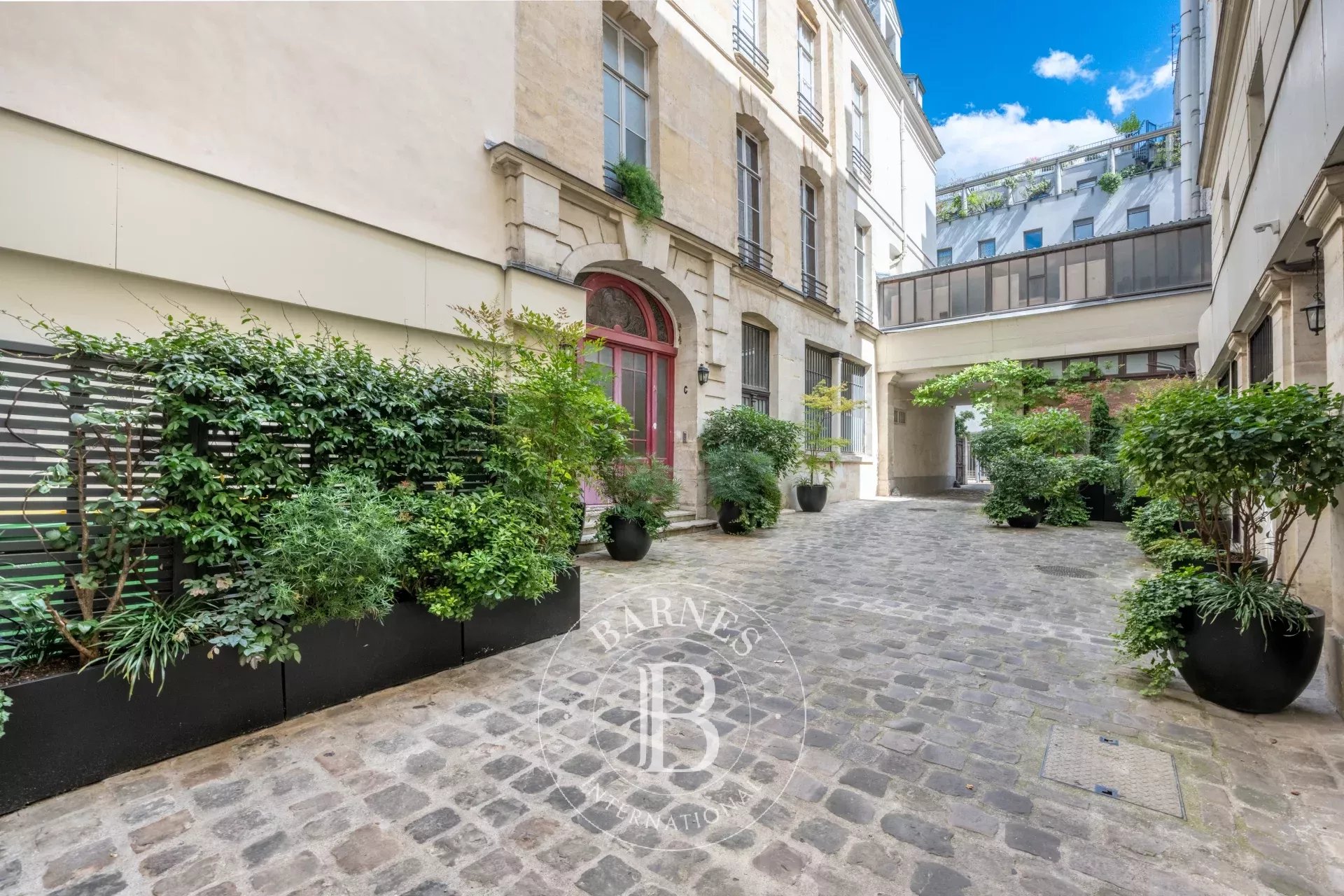 Daire Paris 4ème - picture 11