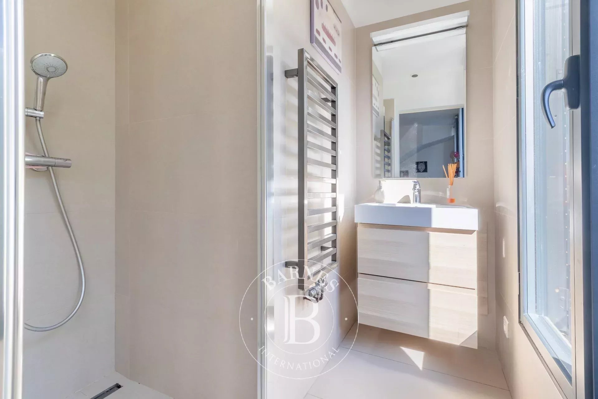 Ev Paris 19ème - picture 14