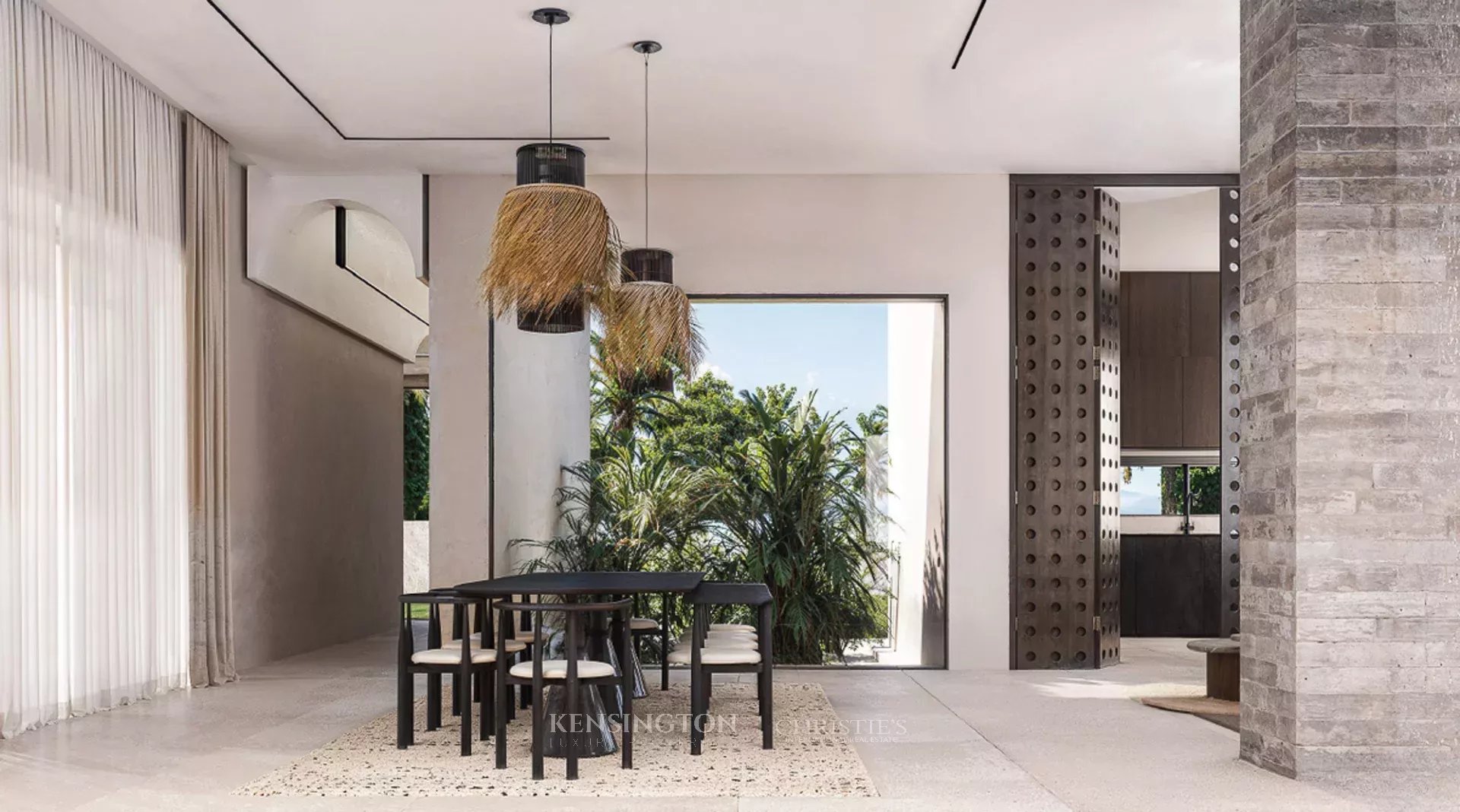 5 Bedroom Villa/Townhouse's Image 8