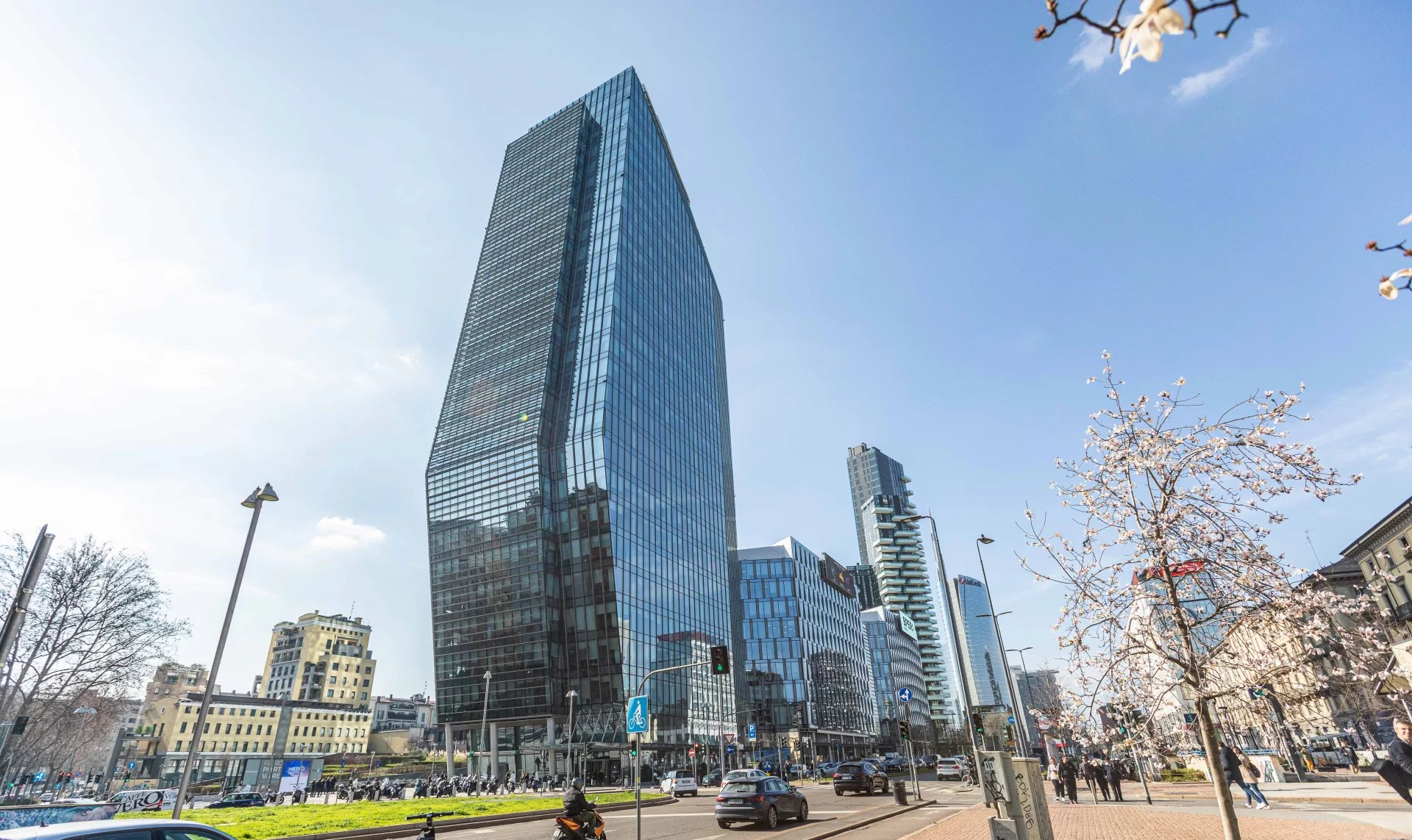 VIA FERDINANDO DI SAVOIA – REPUBLICCA – PORTA NUOVA