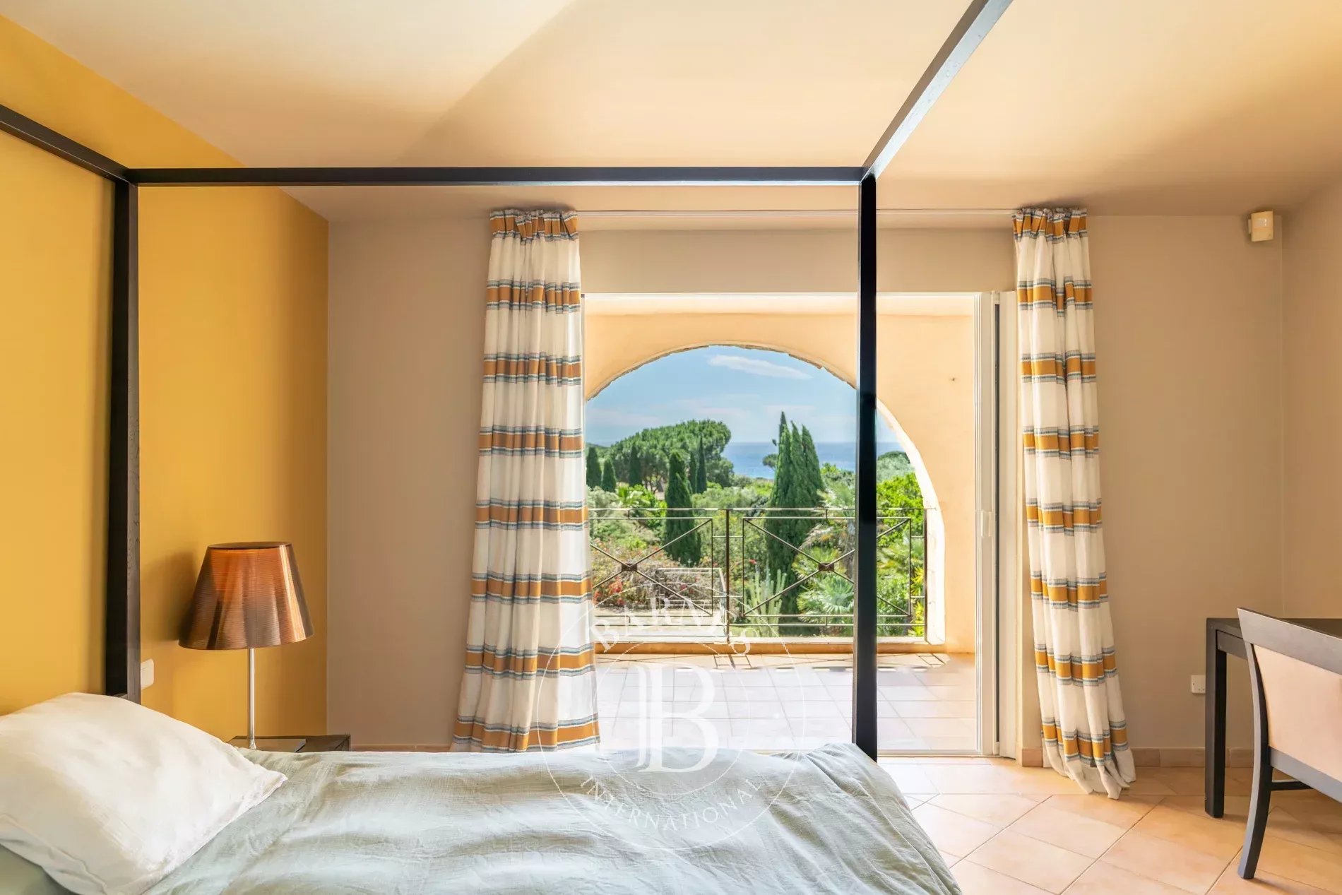 Sainte-Lucie-de-Porto-Vecchio  - Villa  5 Chambres - picture 10