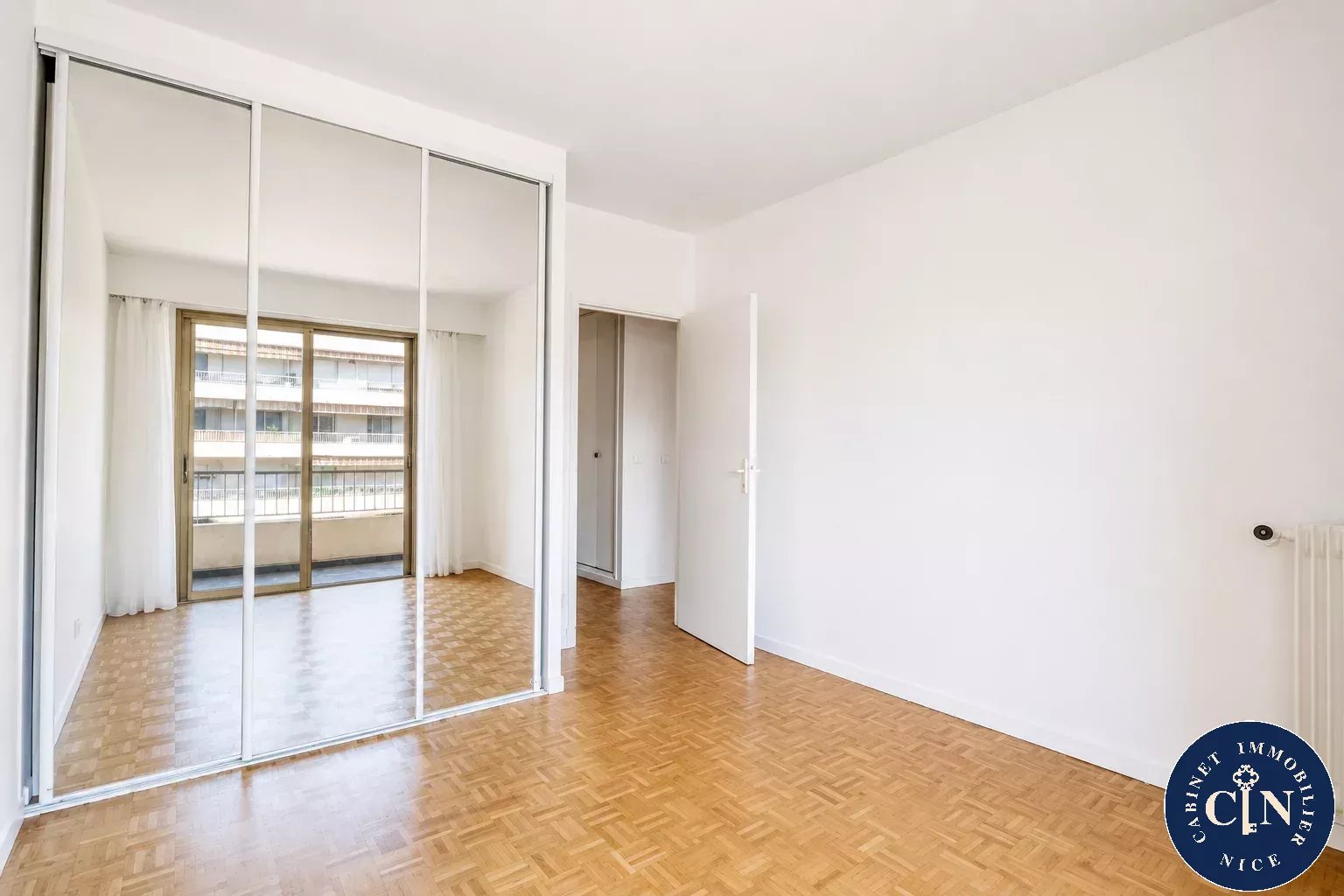 4 pièces 80 m² - Terrasses traversantes plein sud - Parc Impérial — photo 10