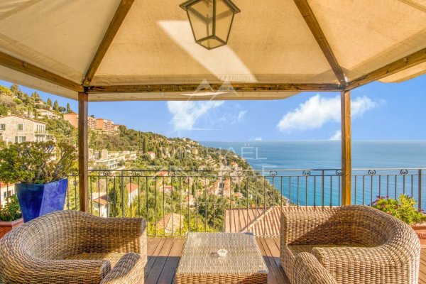 Roquebrune-Cap-Martin - Exceptional villa with panoramic sea view — photo 2