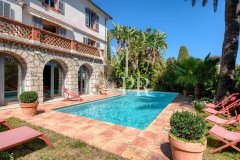 253 sqm apartment with private pool – Close to the beaches — photo 3 of 7