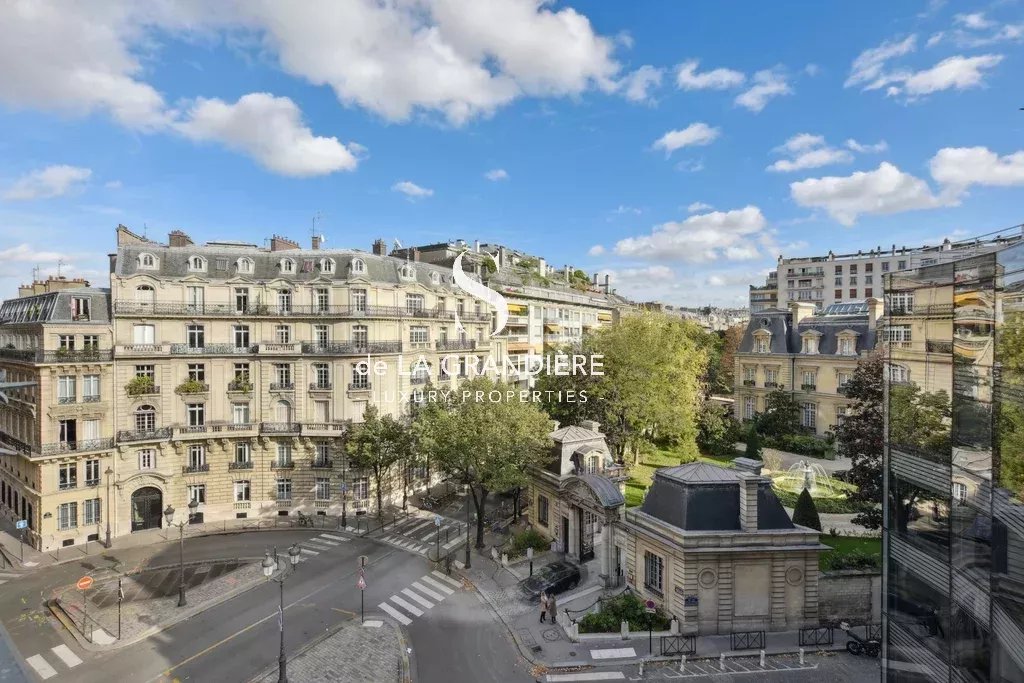 Exclusivité - Paris 16ème - Proche hôtel Saint James Paris