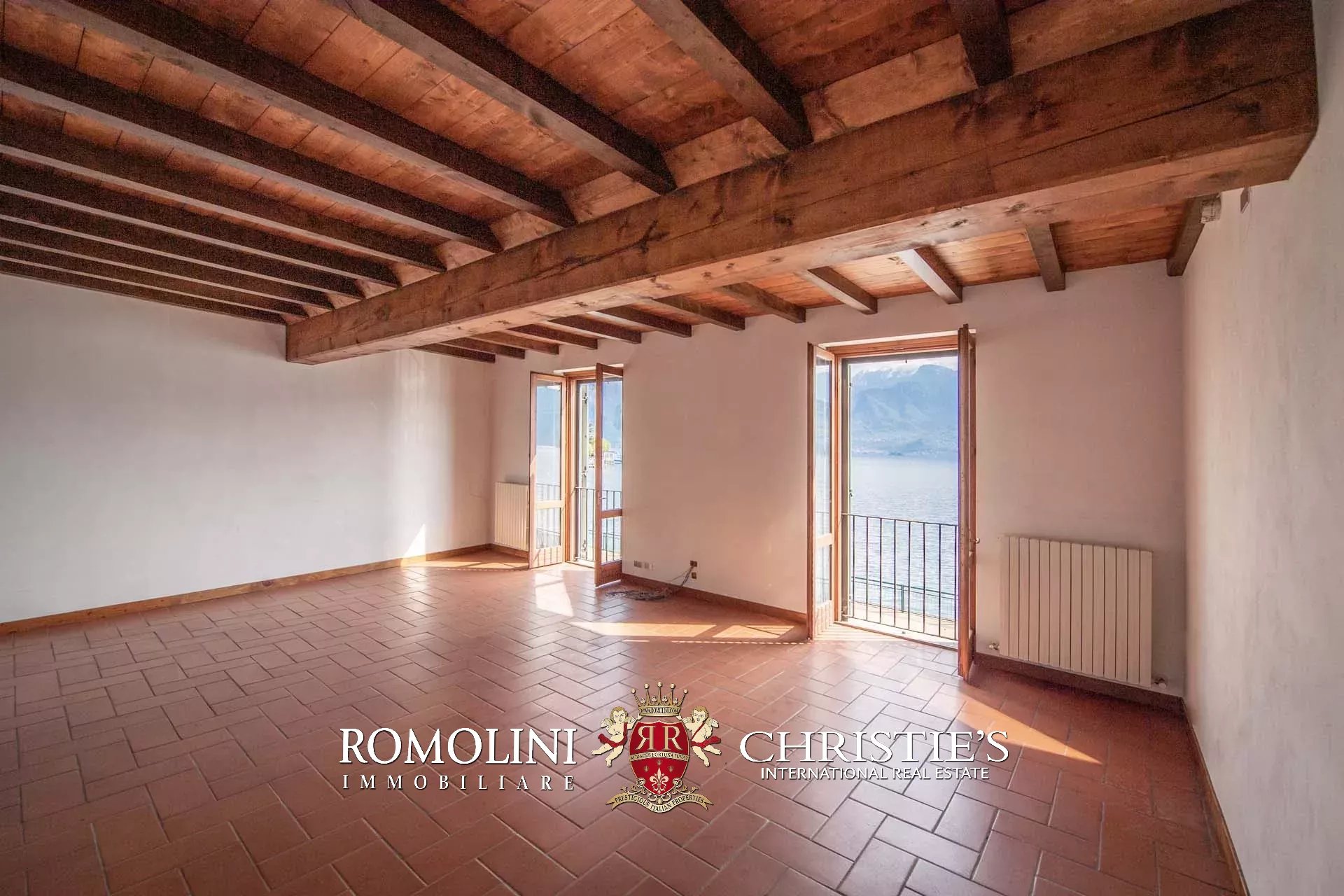 9 Bedroom Villa/Townhouse's Image 83