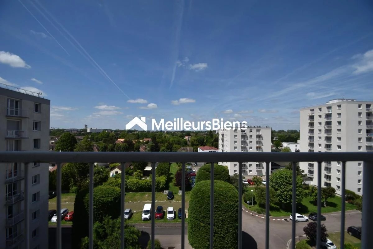 Troyes 10000 : 2 pièces lumineux au 7e étage, 48,3 m²