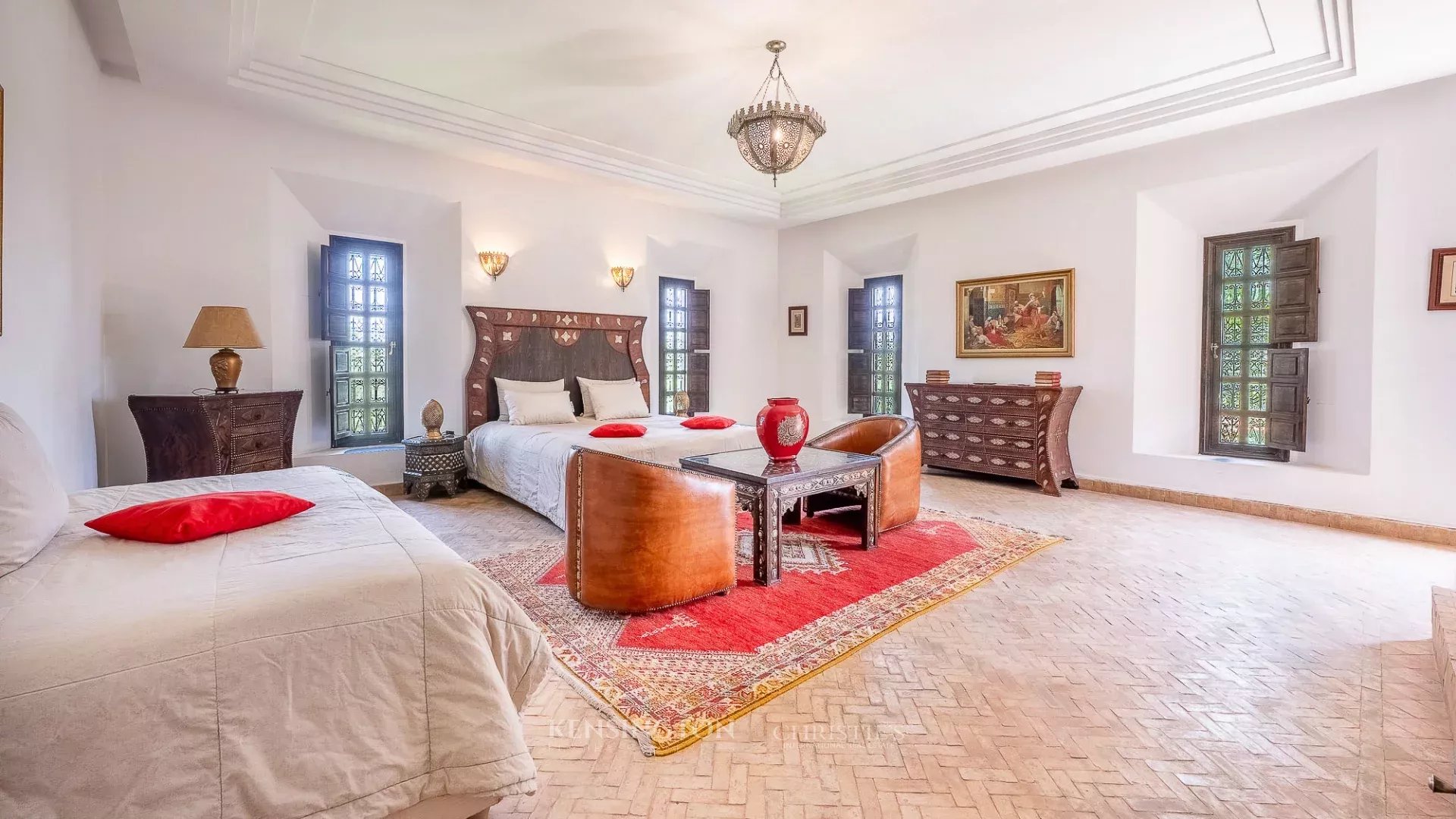 11 Bedroom Villa/Townhouse's Image 20