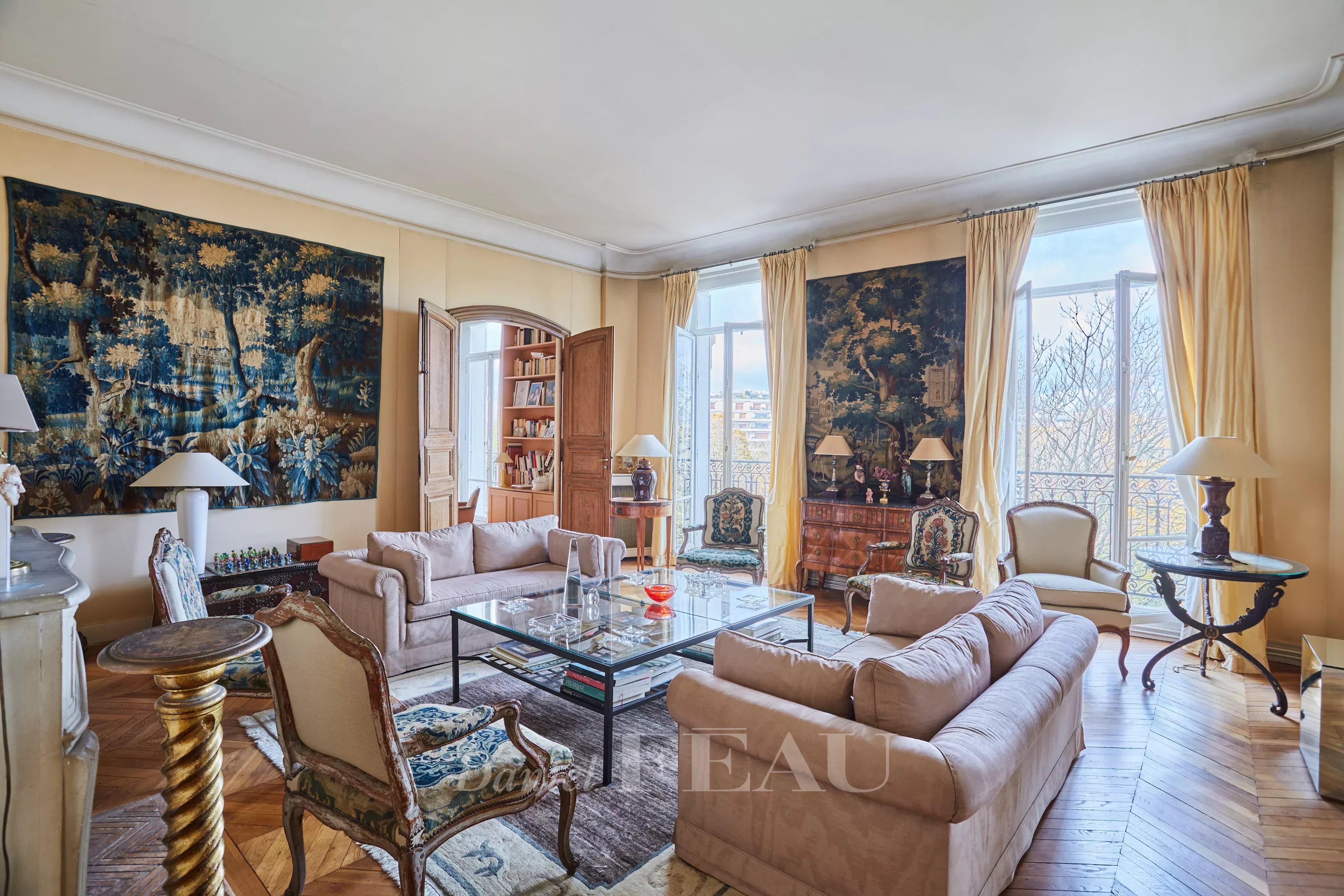 Sale Apartment Paris 16th