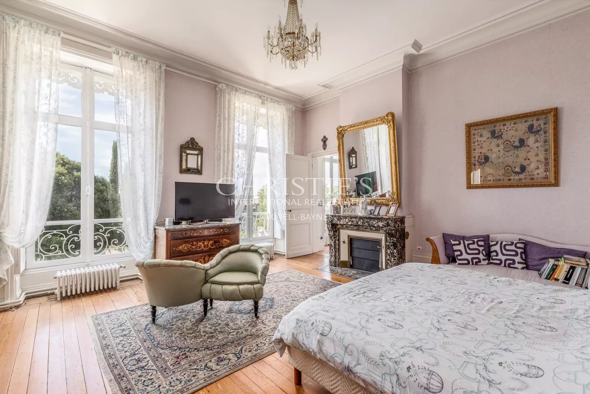 11 Bedroom Villa/Townhouse's Image 13