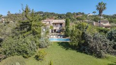 MOUGINS - VERY NICE PROVENCAL VILLA — photo 3 of 7