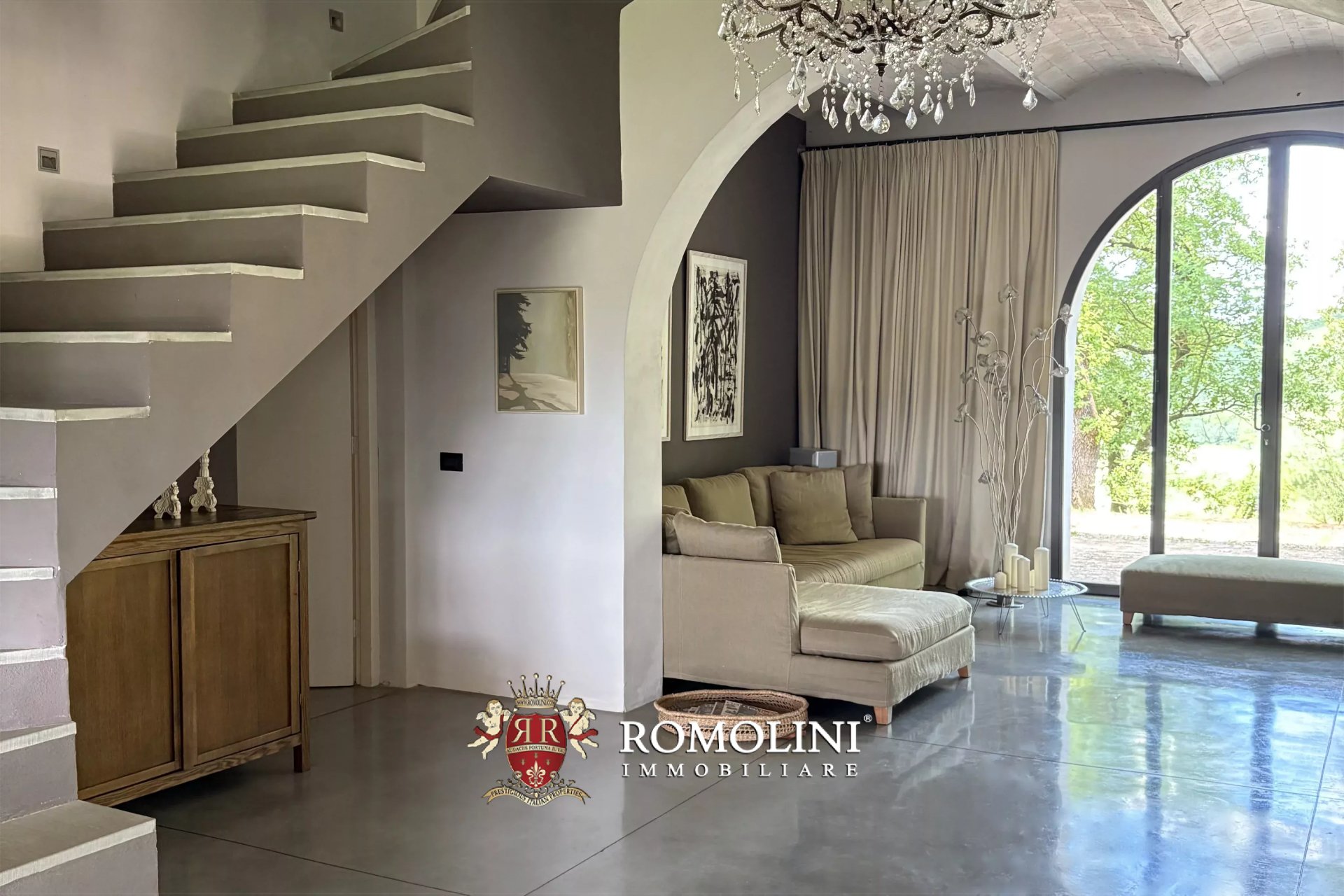 7 Bedroom Villa/Townhouse's Image 4
