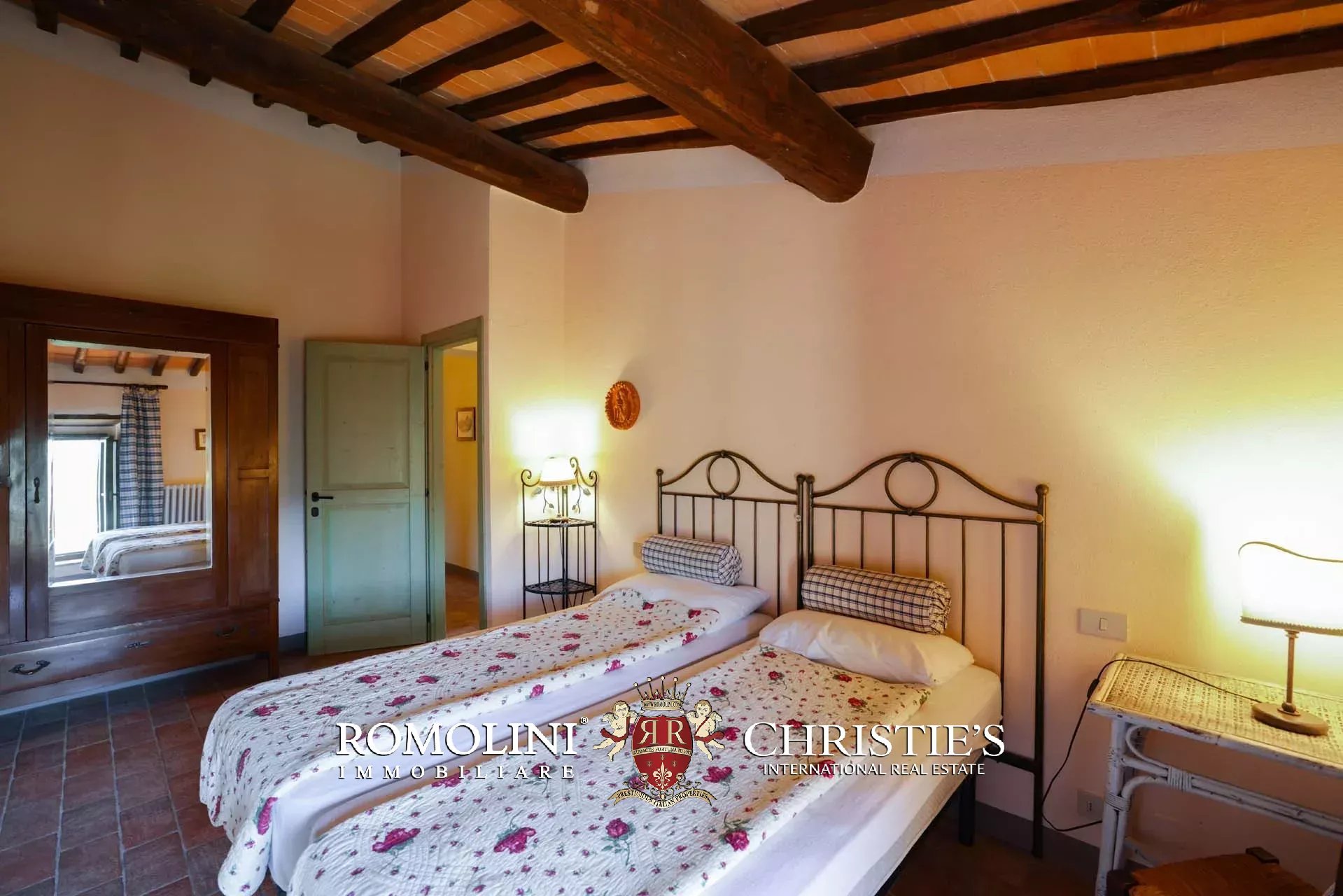 19 Bedroom Villa/Townhouse's Image 38