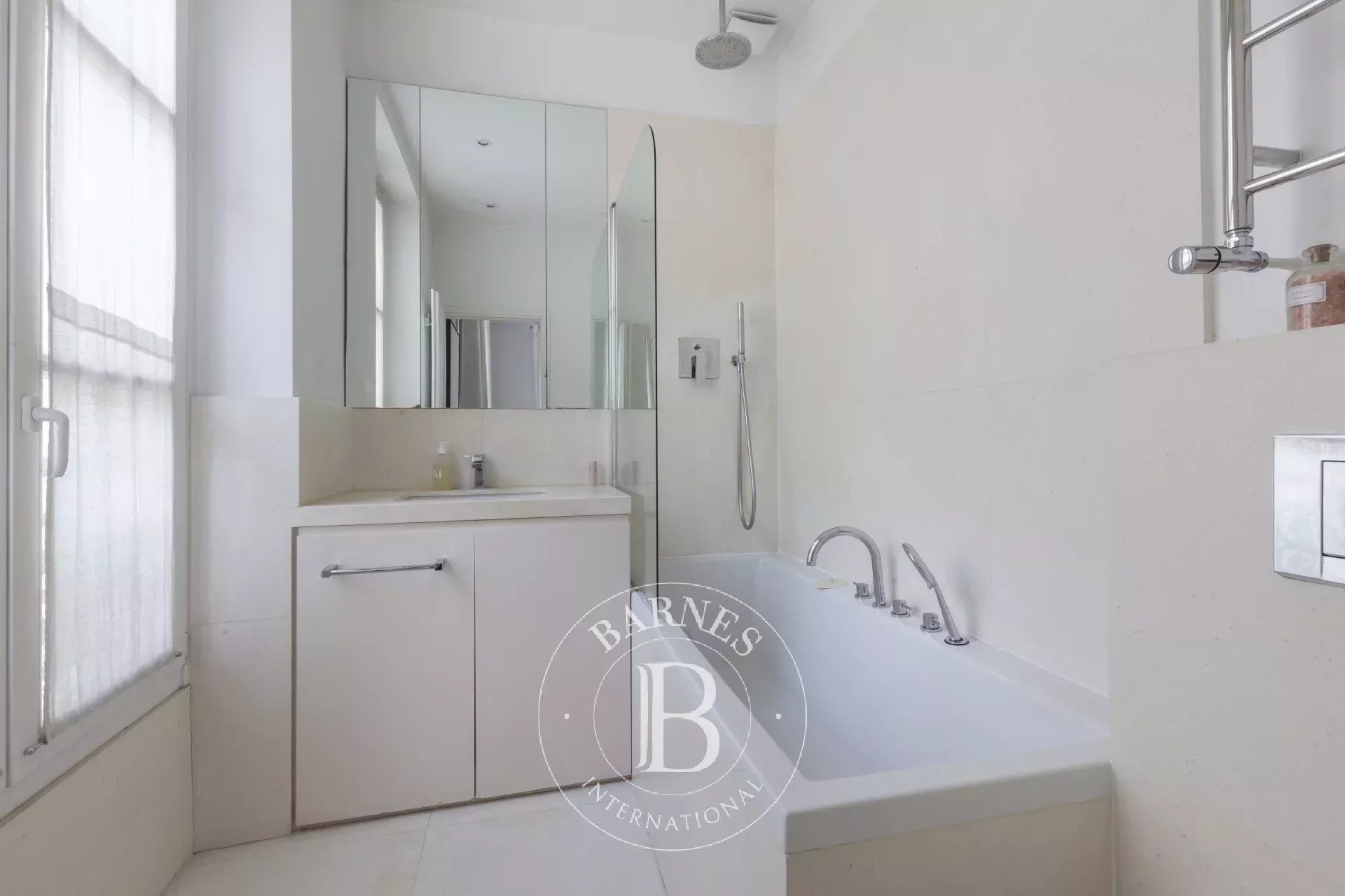 Daire Paris 8ème - picture 12