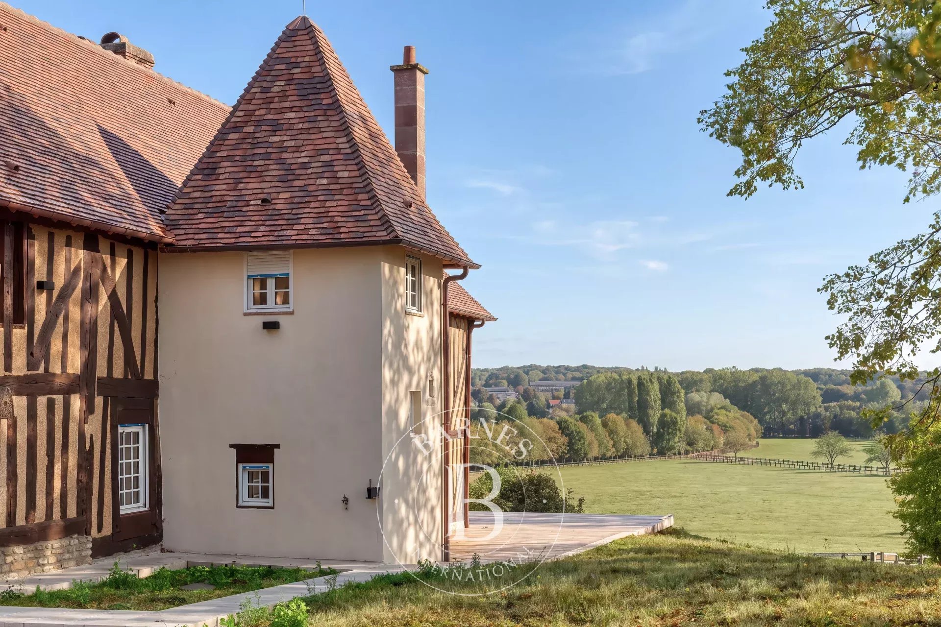 Mézidon Vallée d'Auge  - Maison 9 Pi&egrave;ces 3 Chambres - picture 4