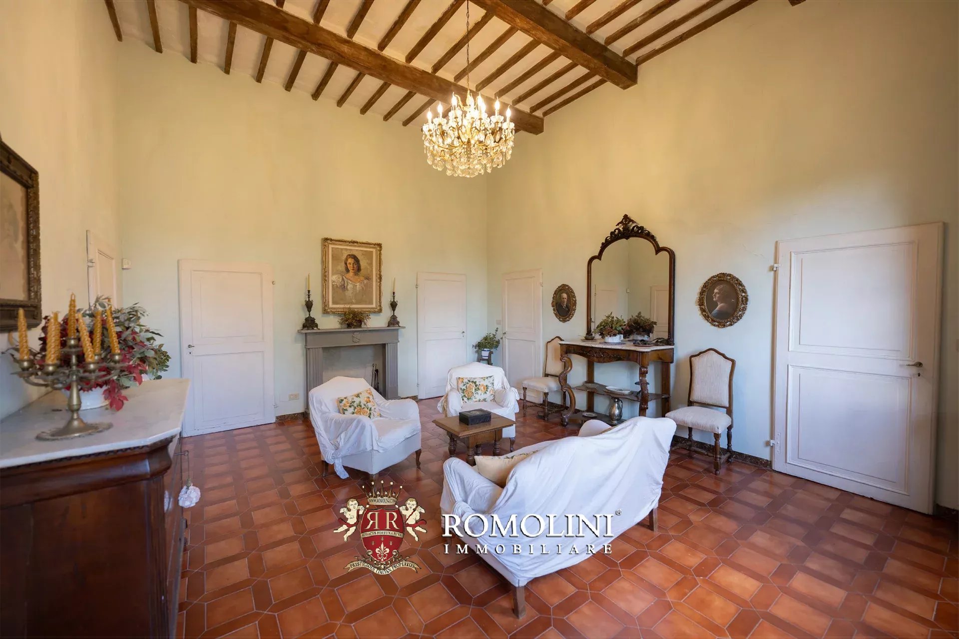 5 Bedroom Villa/Townhouse's Image 43
