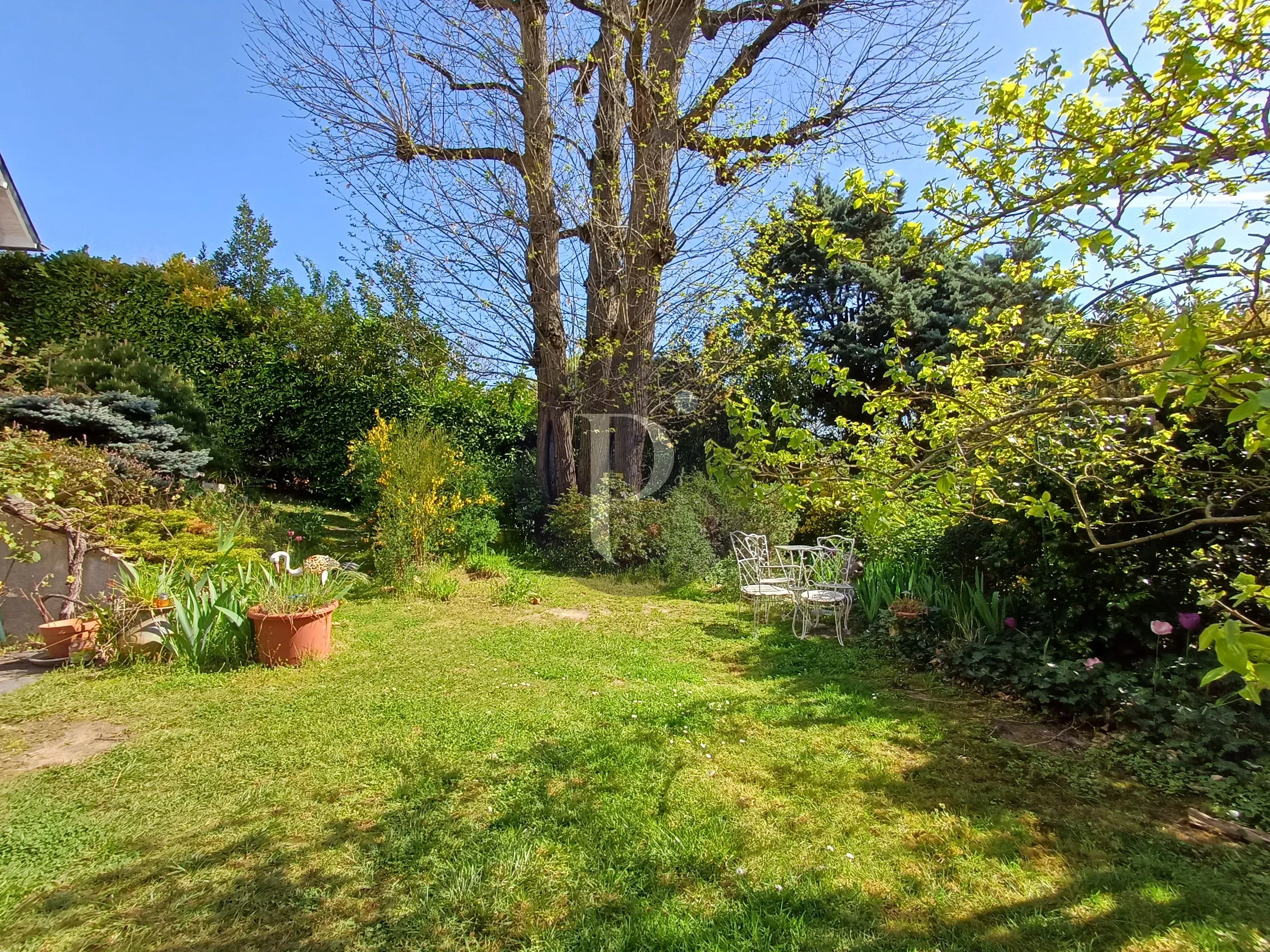 vente-maison-8-pieces-verrieres-le-buisson-85103086