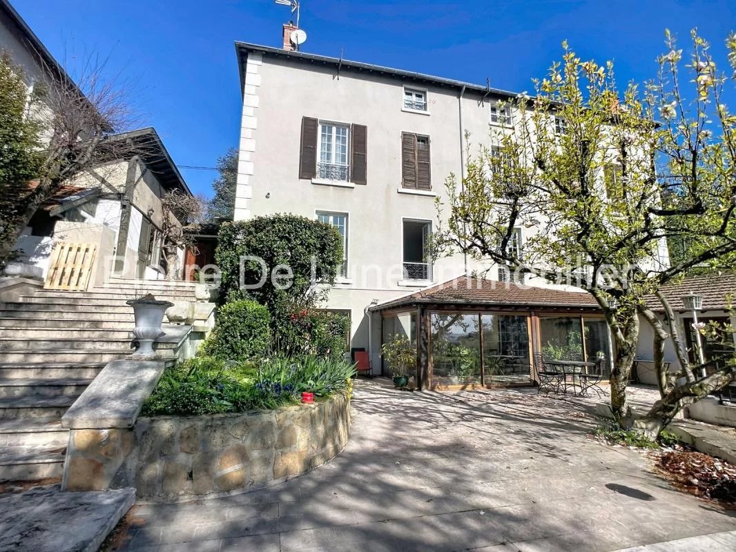 Propriété de caractère avec vue panoramique