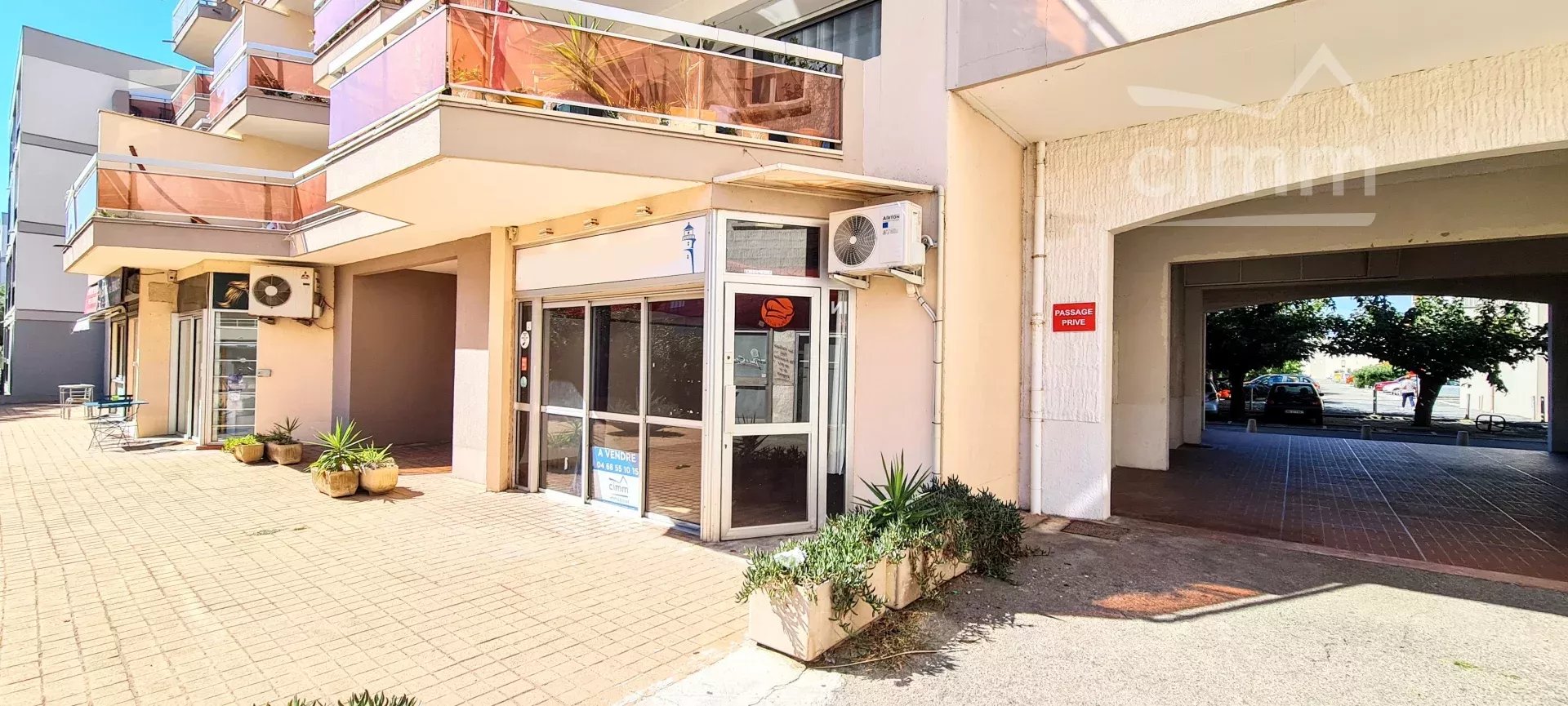 Agence immobilière de 