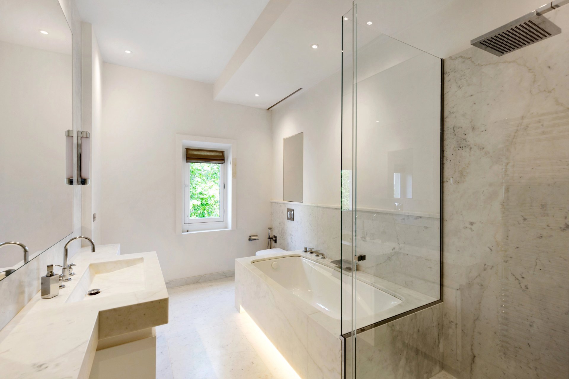 7 Bedroom Apartment/Flat's Image 14