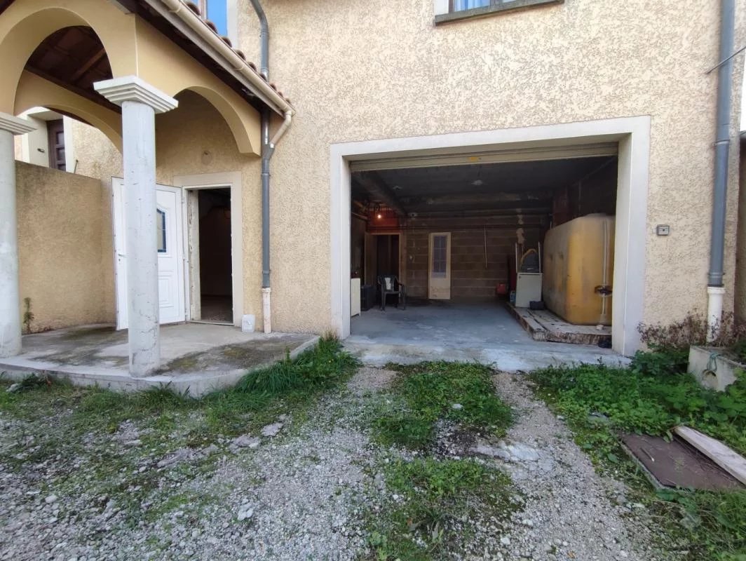 Location Commerce Tignieu-Jameyzieu