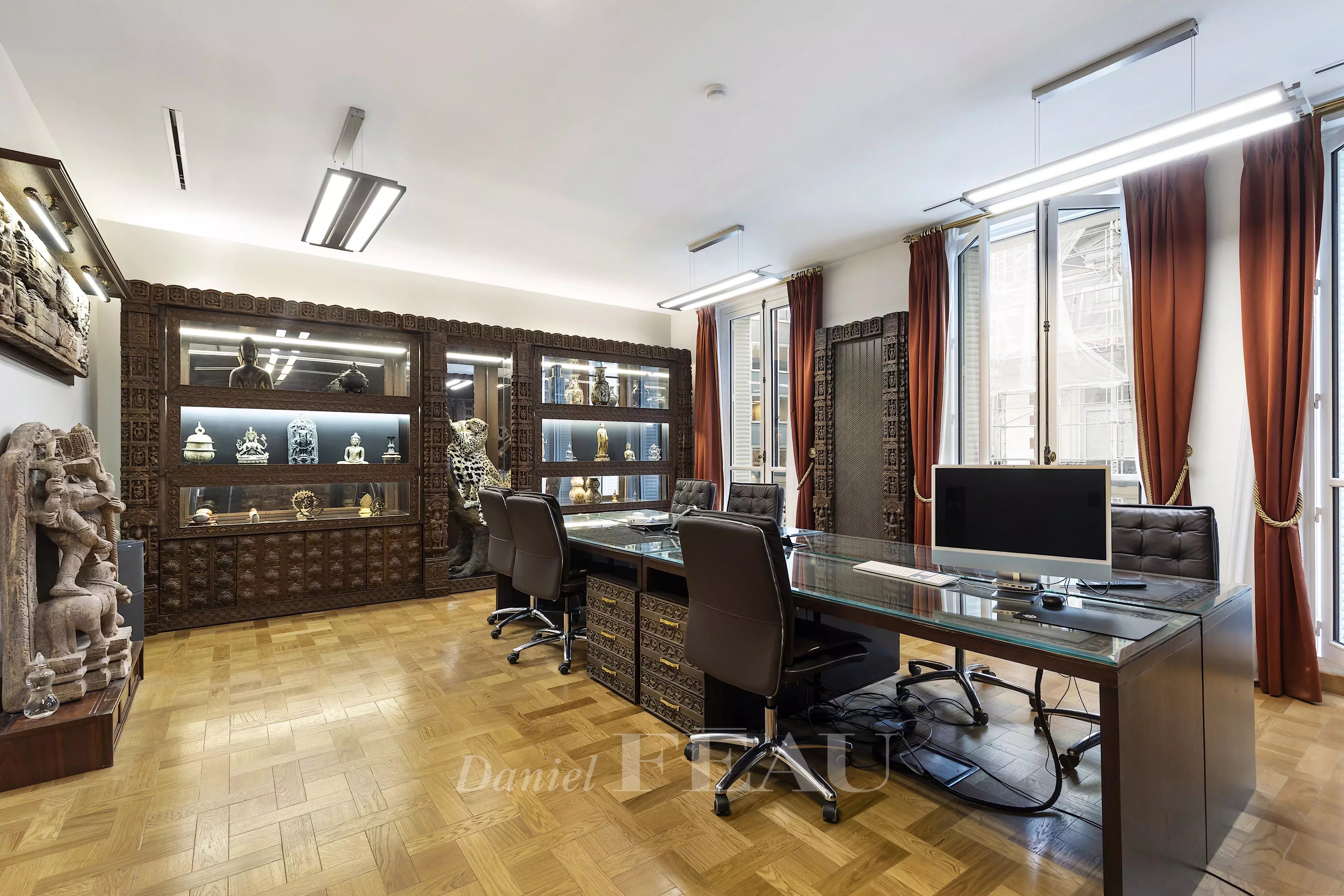 Sale Mansion Paris 8th