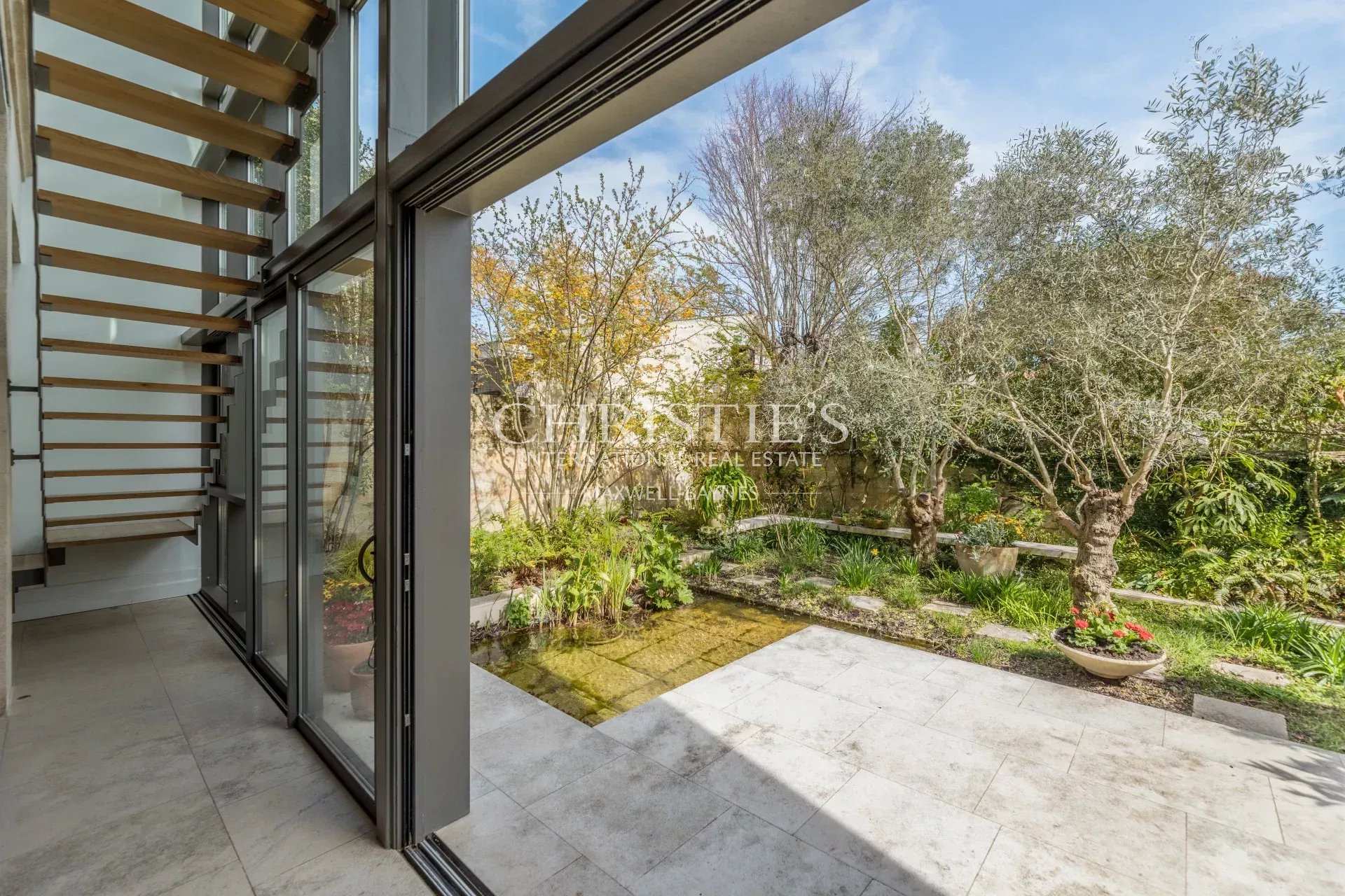5 Bedroom Villa/Townhouse's Image 19