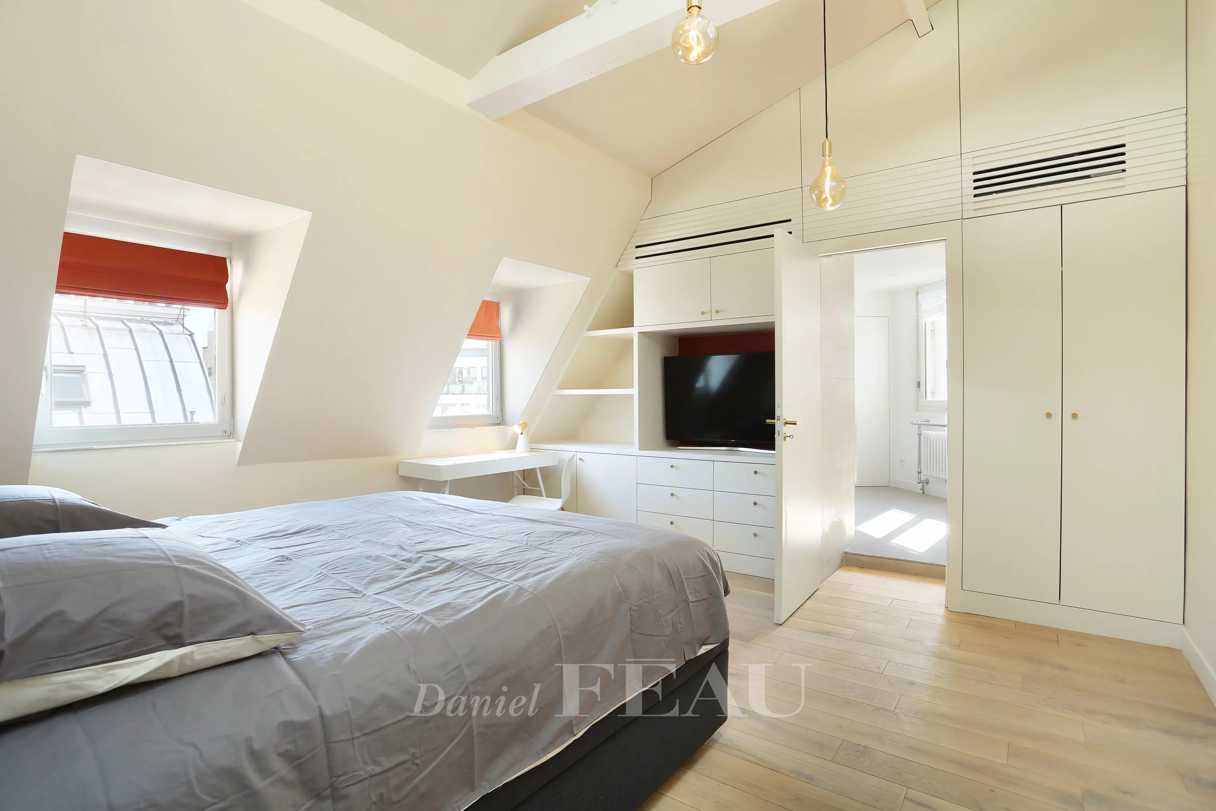 Bedroom, 