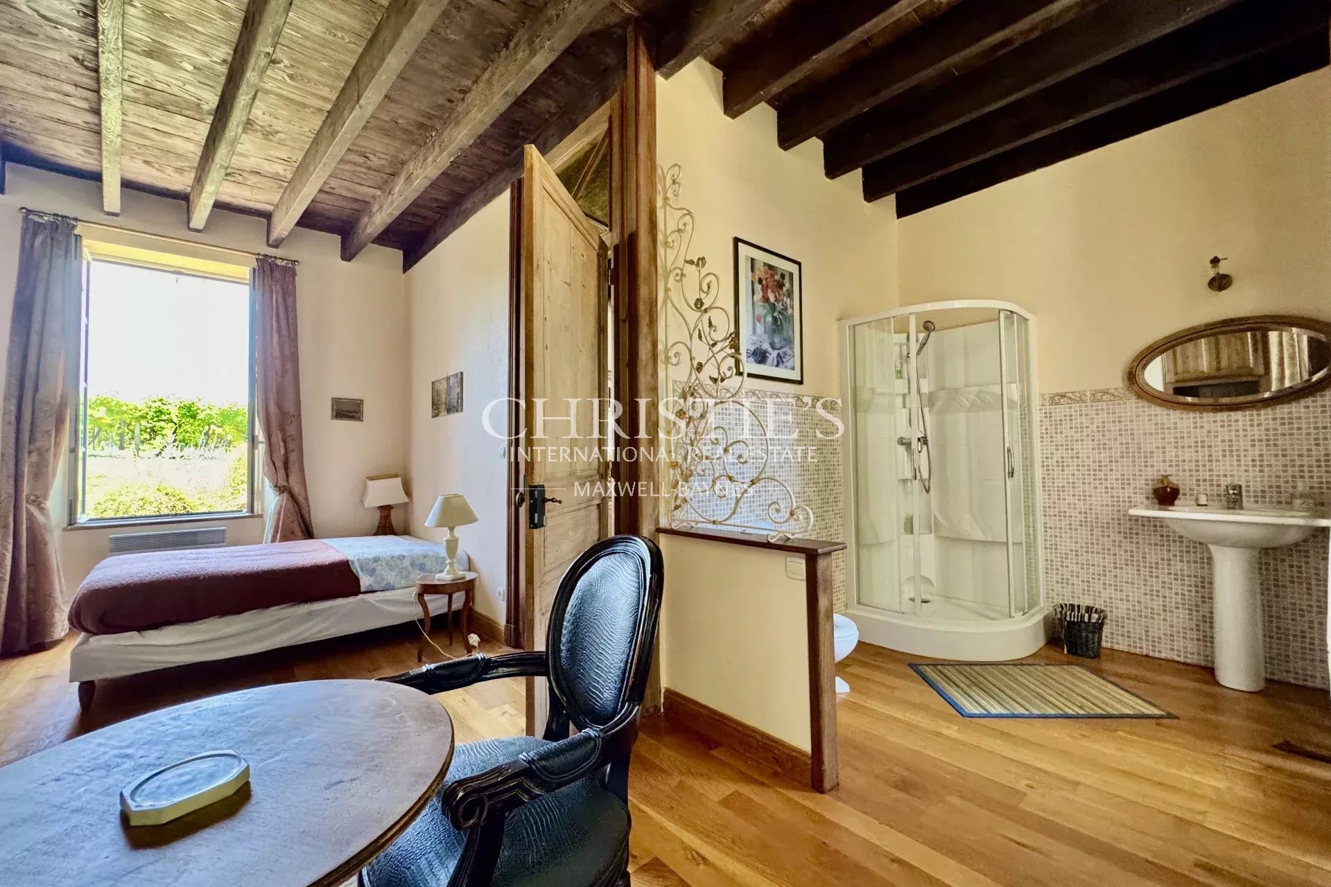 14 Bedroom Villa/Townhouse's Image 54