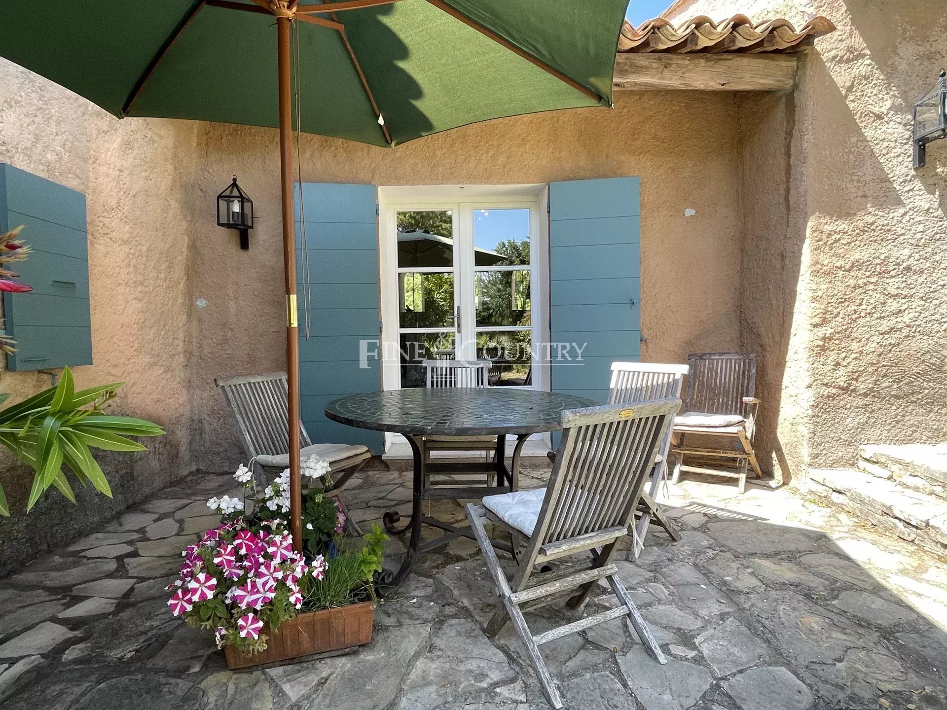 Photo of Property for sale in La Garde Freinet with vineyard