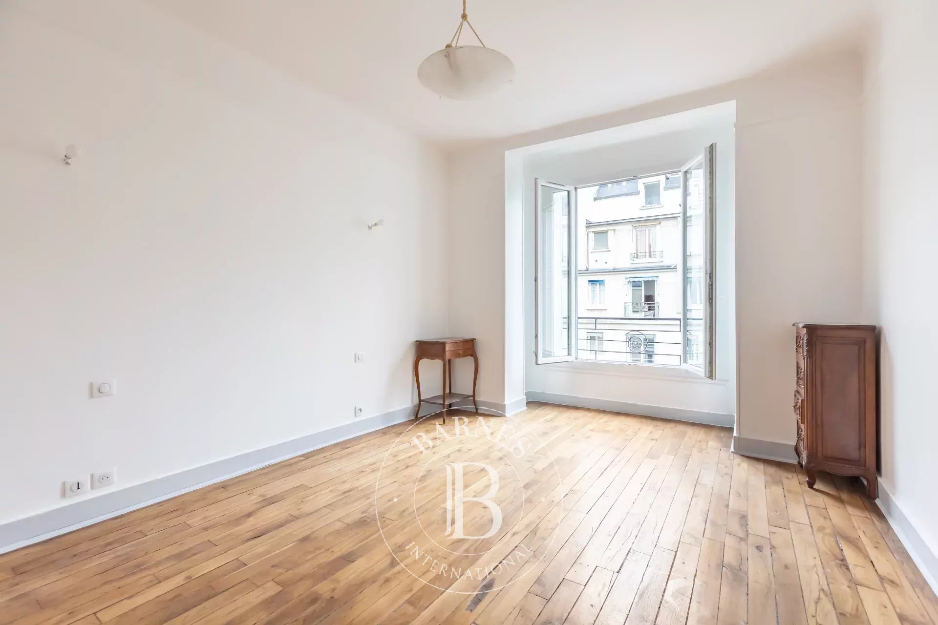 Daire Paris 17ème - picture 10