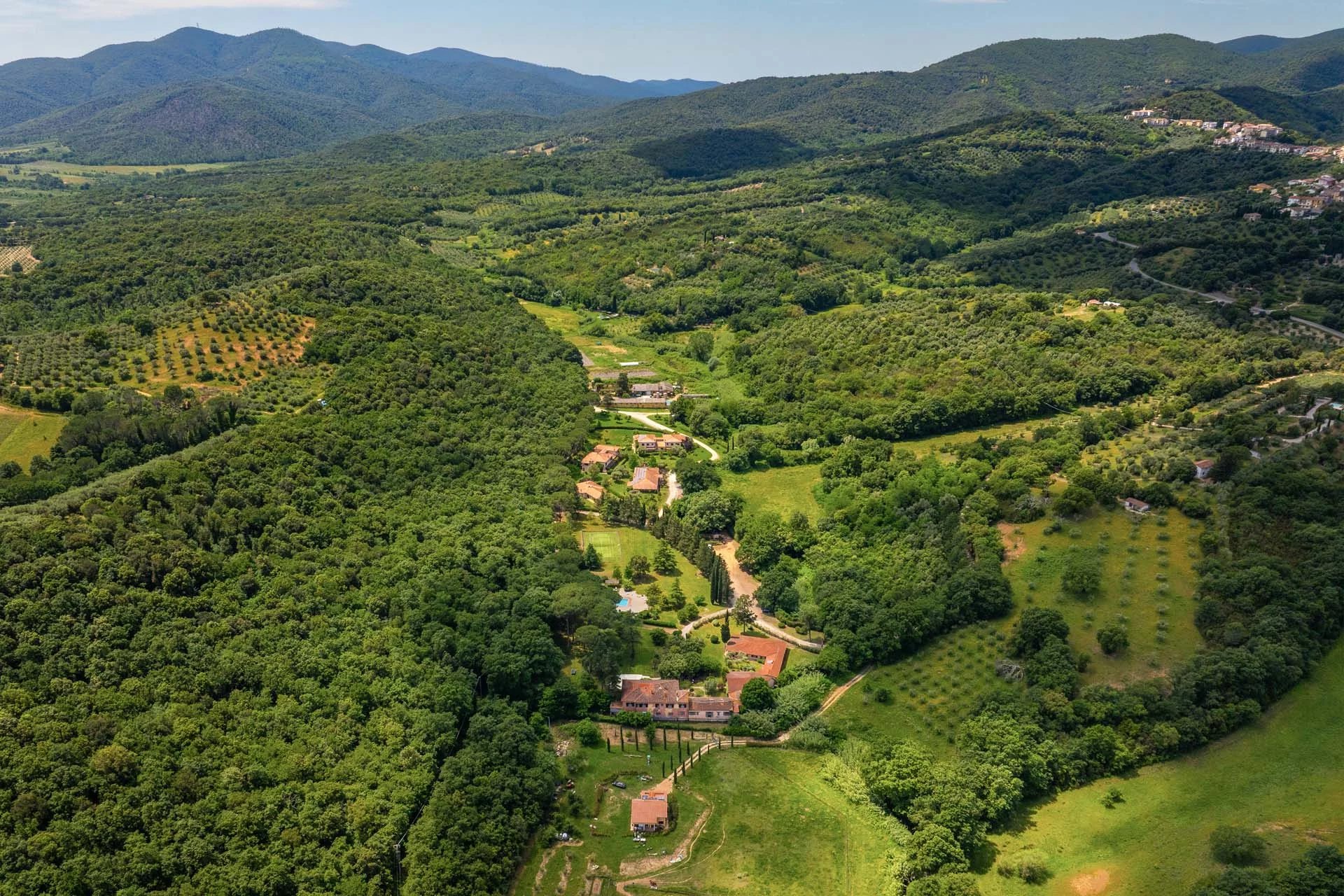 TENUTA CON HOTEL E SPA IN VENDITA IN MAREMMA, TOSCANA