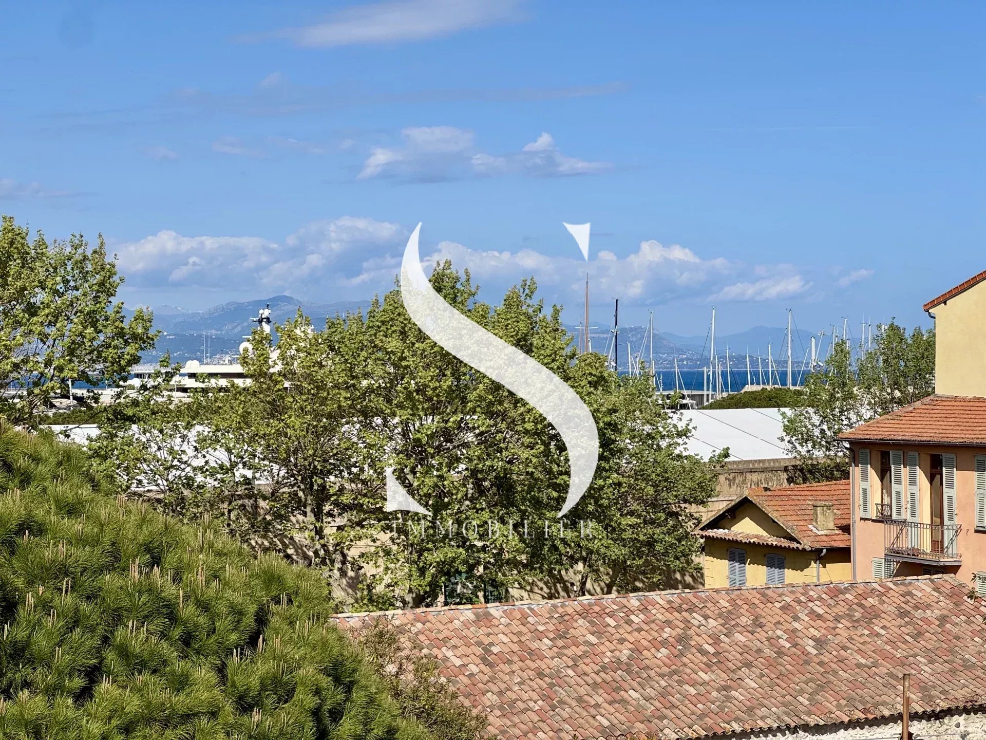 Vieil Antibes - Studio mezzanine 35 m² - Photo 4