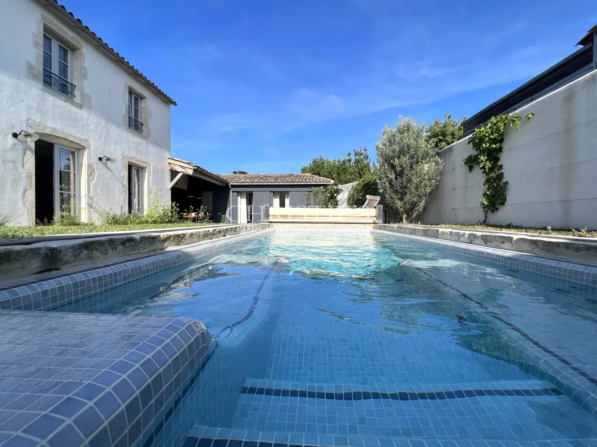 4 Bedroom Villa/Townhouse's Image 32